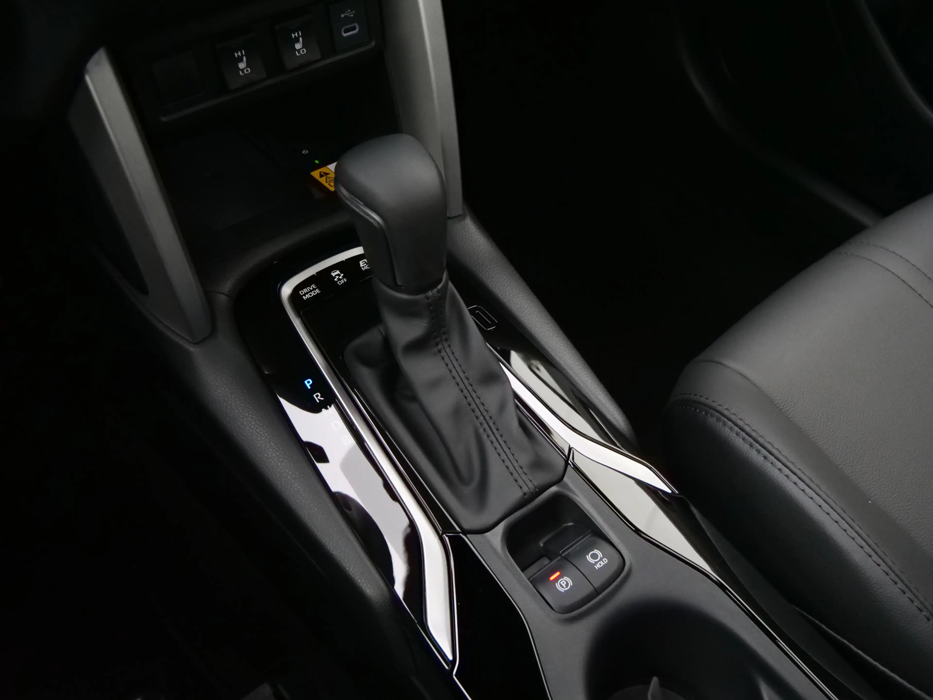 Toyota Corolla Cross 1.8 High Power Hybrid Style 140 Pk Automaat Naviga — photo 33