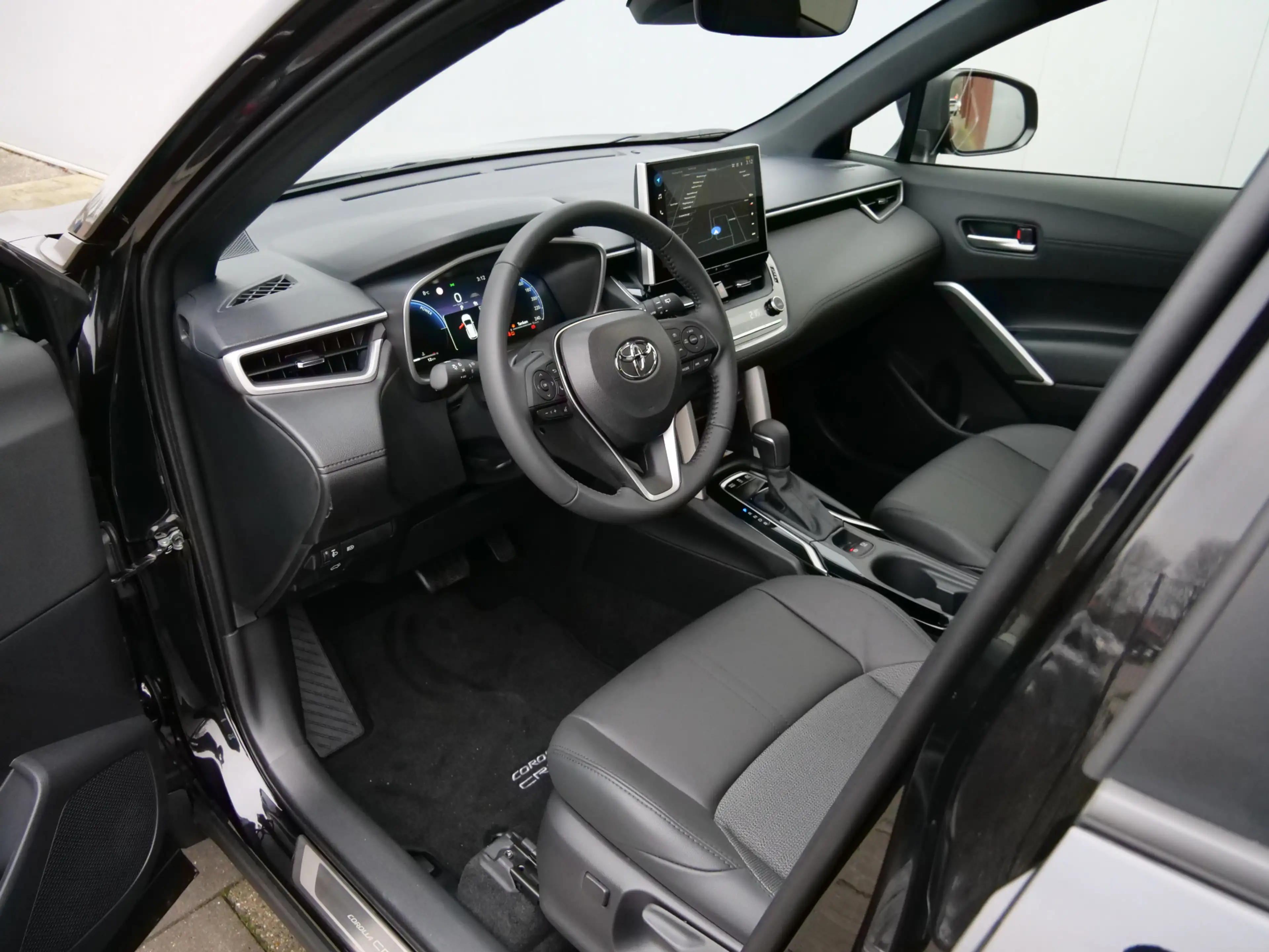 Toyota Corolla Cross 1.8 High Power Hybrid Style 140 Pk Automaat Naviga — photo 17