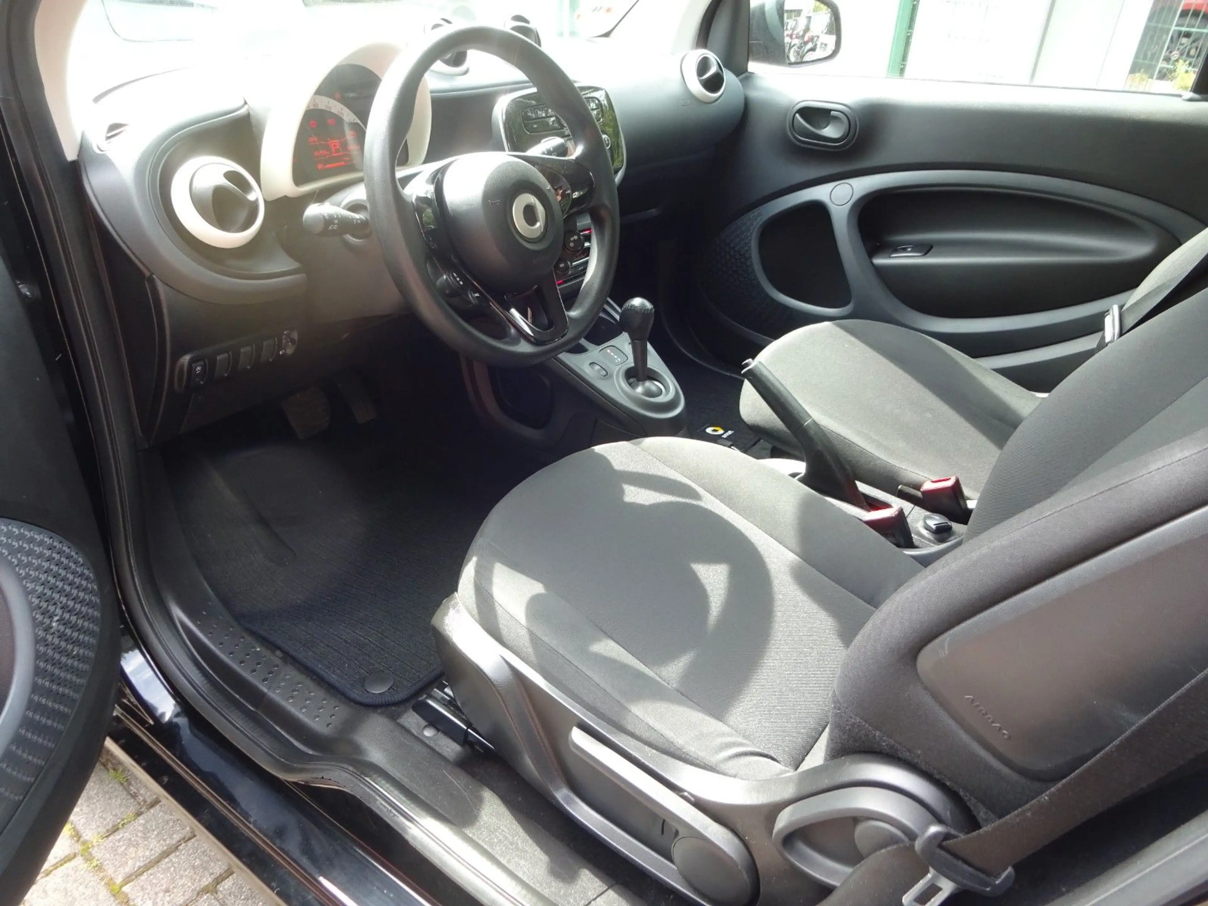 smart forTwo coupe ,Automatik,Klima,Cool & Audio-Paket — photo 9