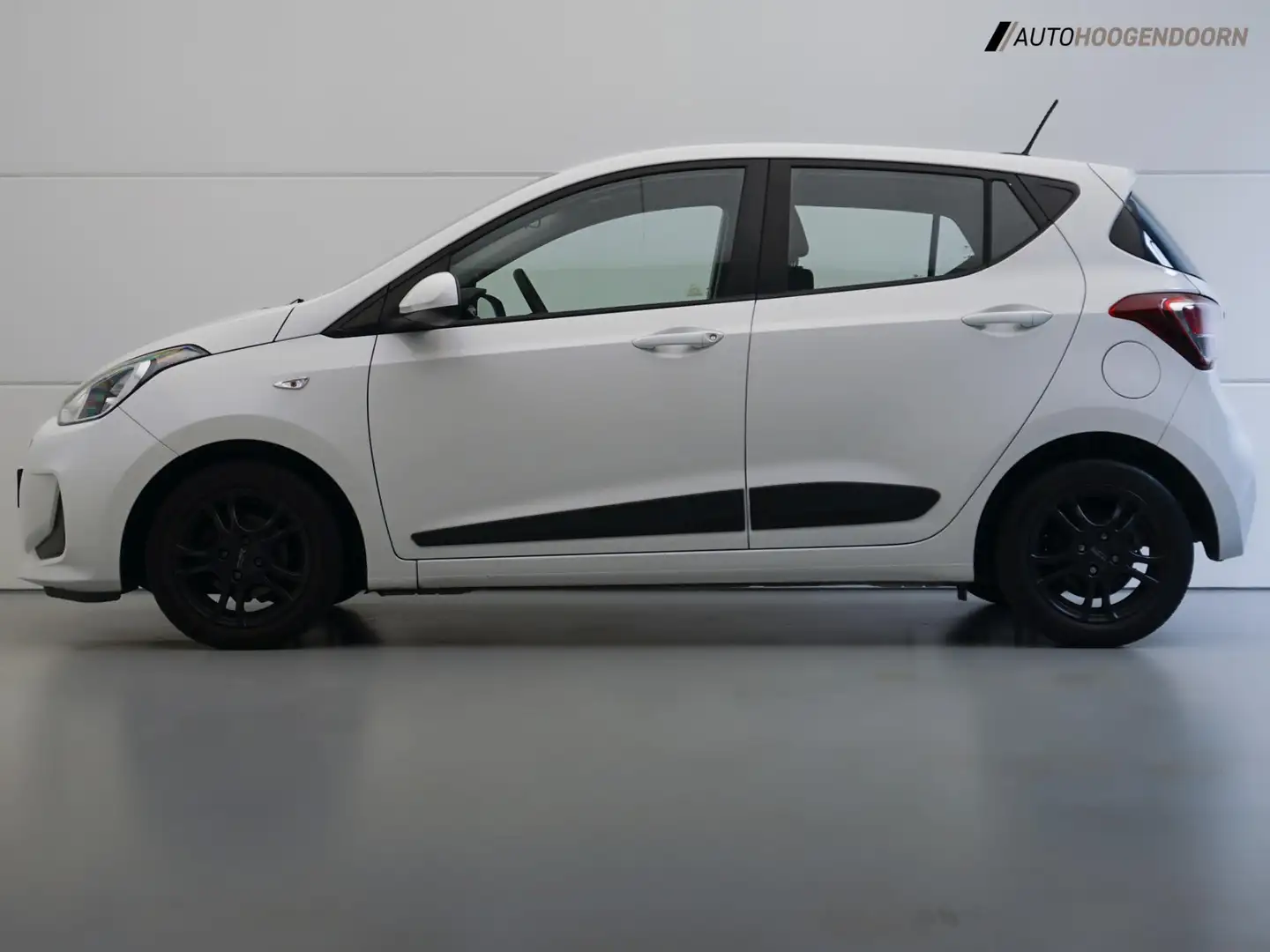 Hyundai i10 1.0i Go! Sport Edition (APPLE CARPLAY,LED,NAVIGATI Weiß - 2