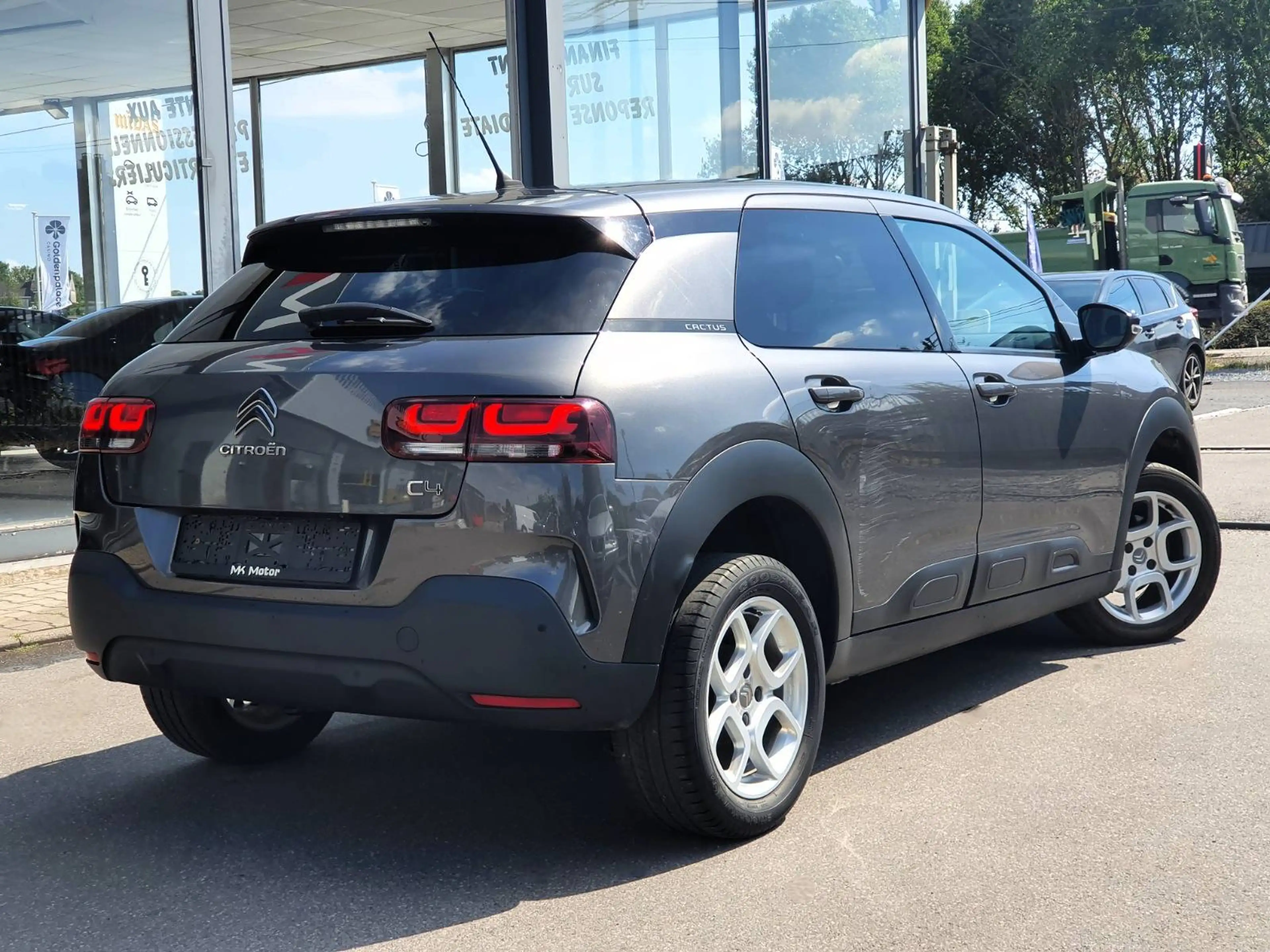 Citroen C4 Cactus 🟢1.2 ESSENCE 110CV - FULL CARNET - CAMERA - CAR PLAY — photo 2