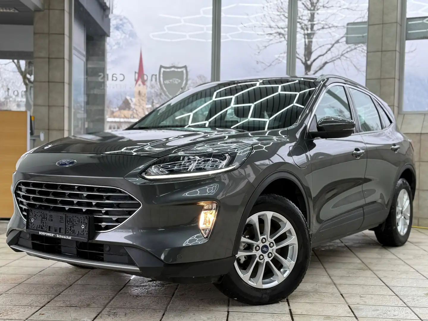 Ford Kuga Plug-In Hybrid Titanium Grau - 1