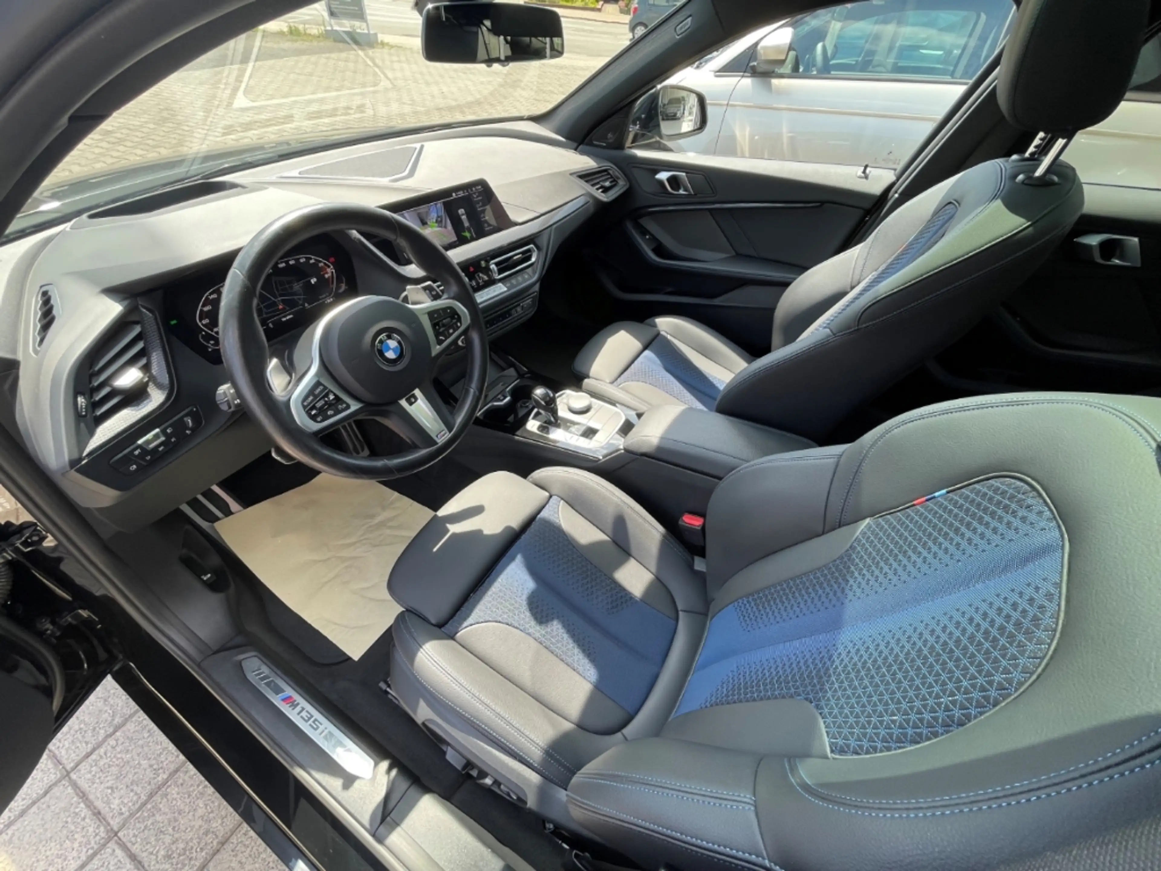 BMW 135 i xD LC-PROF HUD PANO ACC H/K MEMORY RFK — photo 9