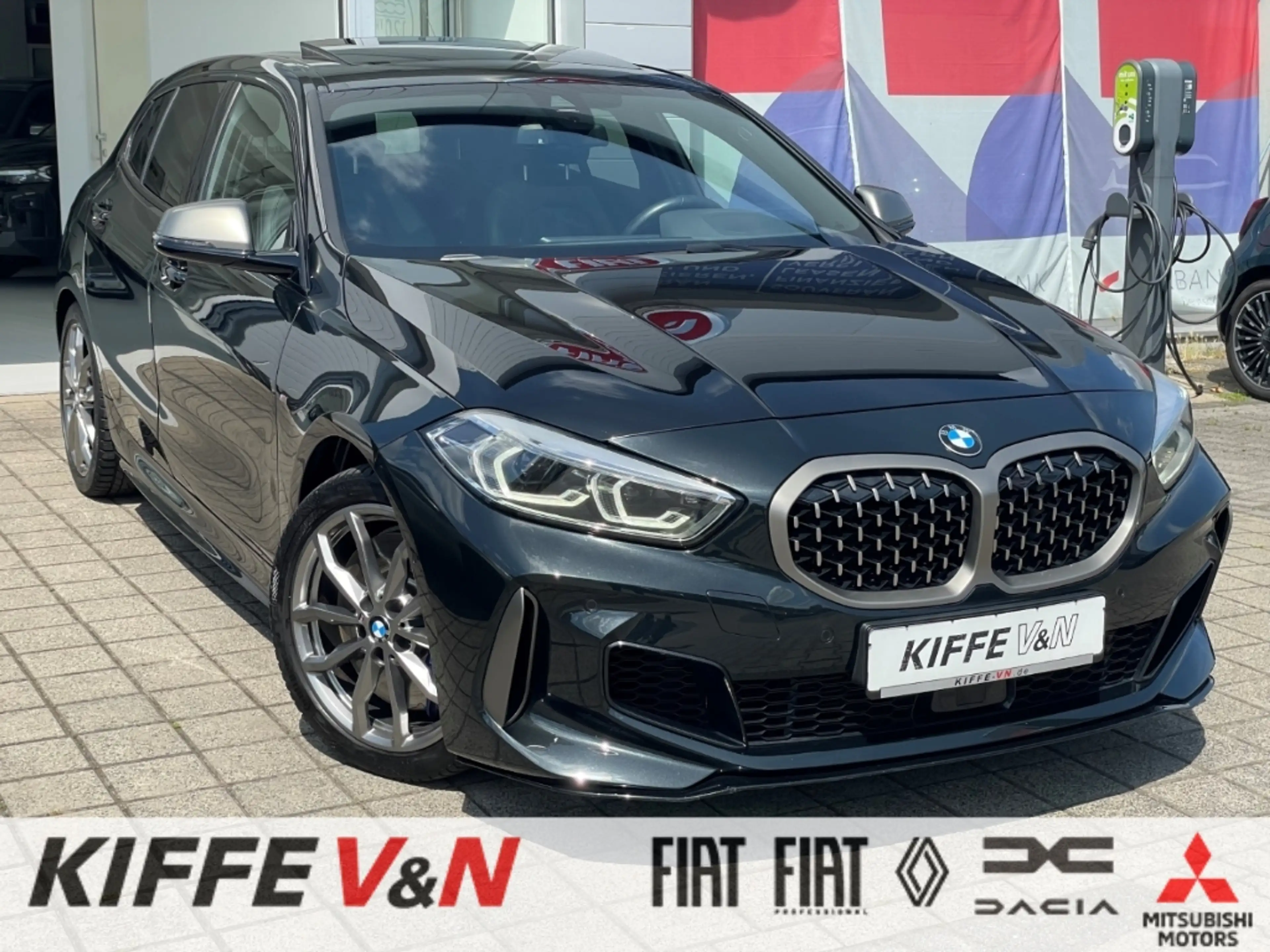 BMW 135 i xD LC-PROF HUD PANO ACC H/K MEMORY RFK