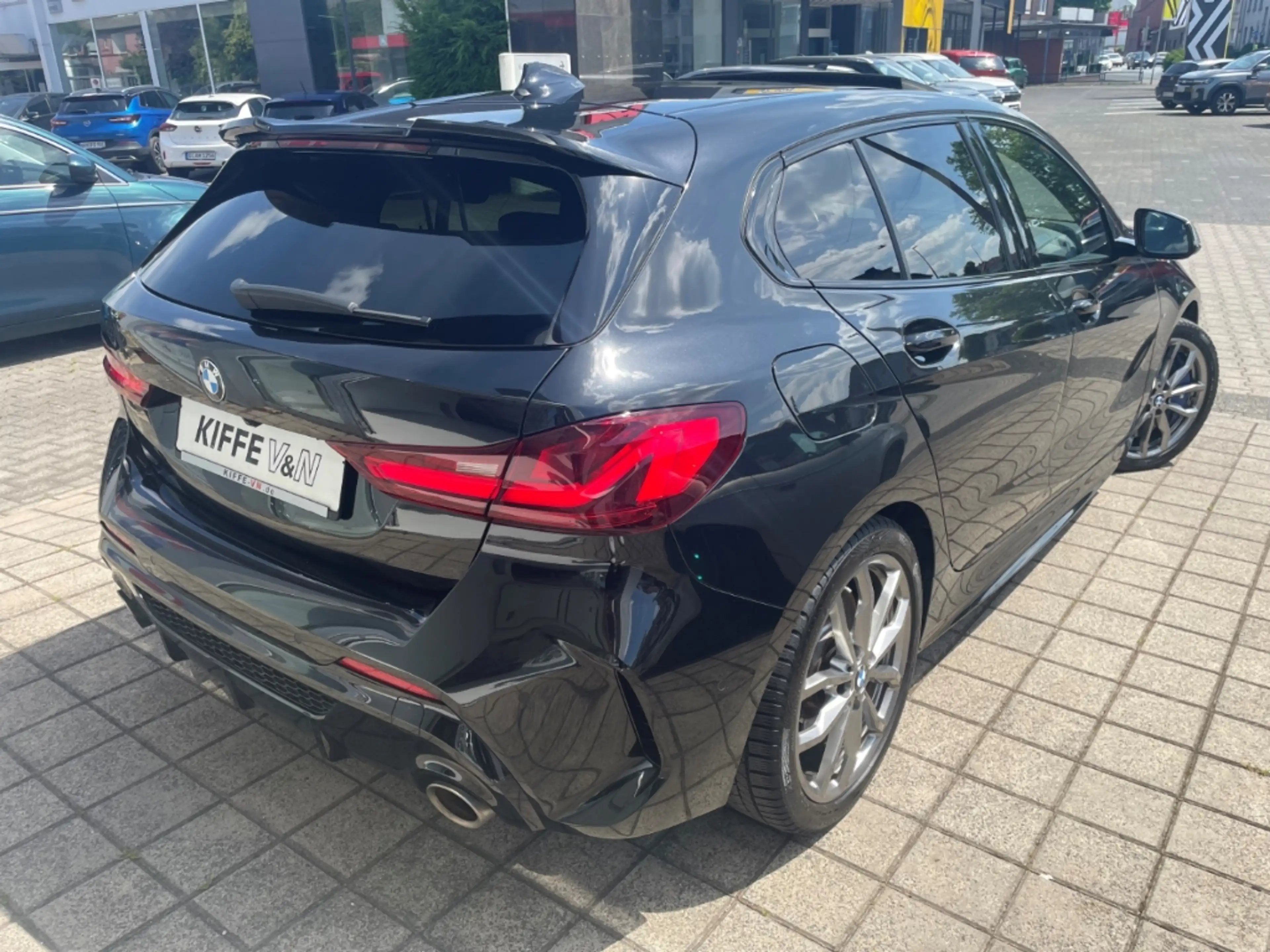 BMW 135 i xD LC-PROF HUD PANO ACC H/K MEMORY RFK — photo 4