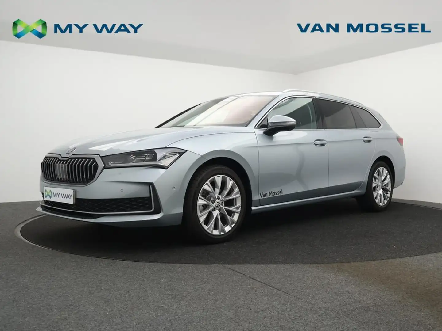 Skoda Superb Superb Combi Selection 1.5 TSI m-HEV 110kW (150pk) Argent - 1
