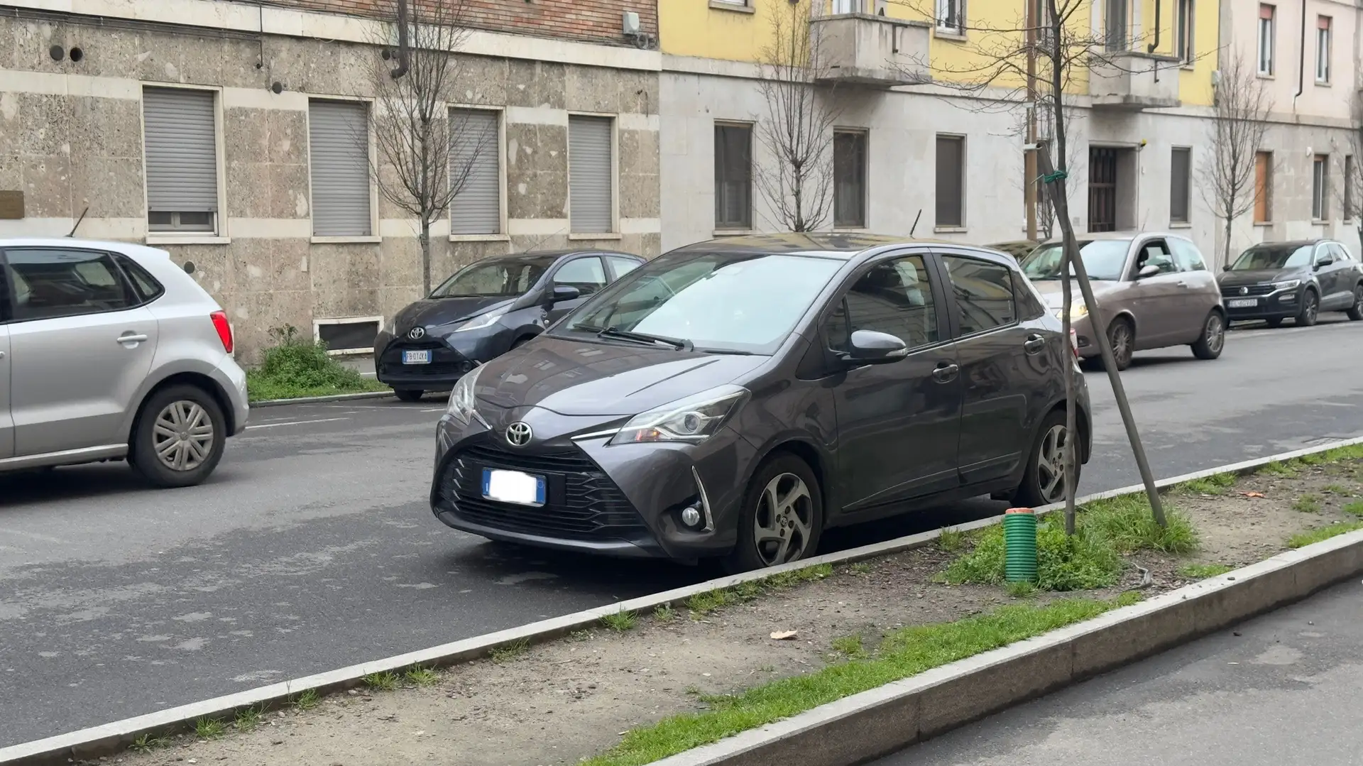 Toyota Yaris Yaris 1.4 D-4D 5P Lounge - 1