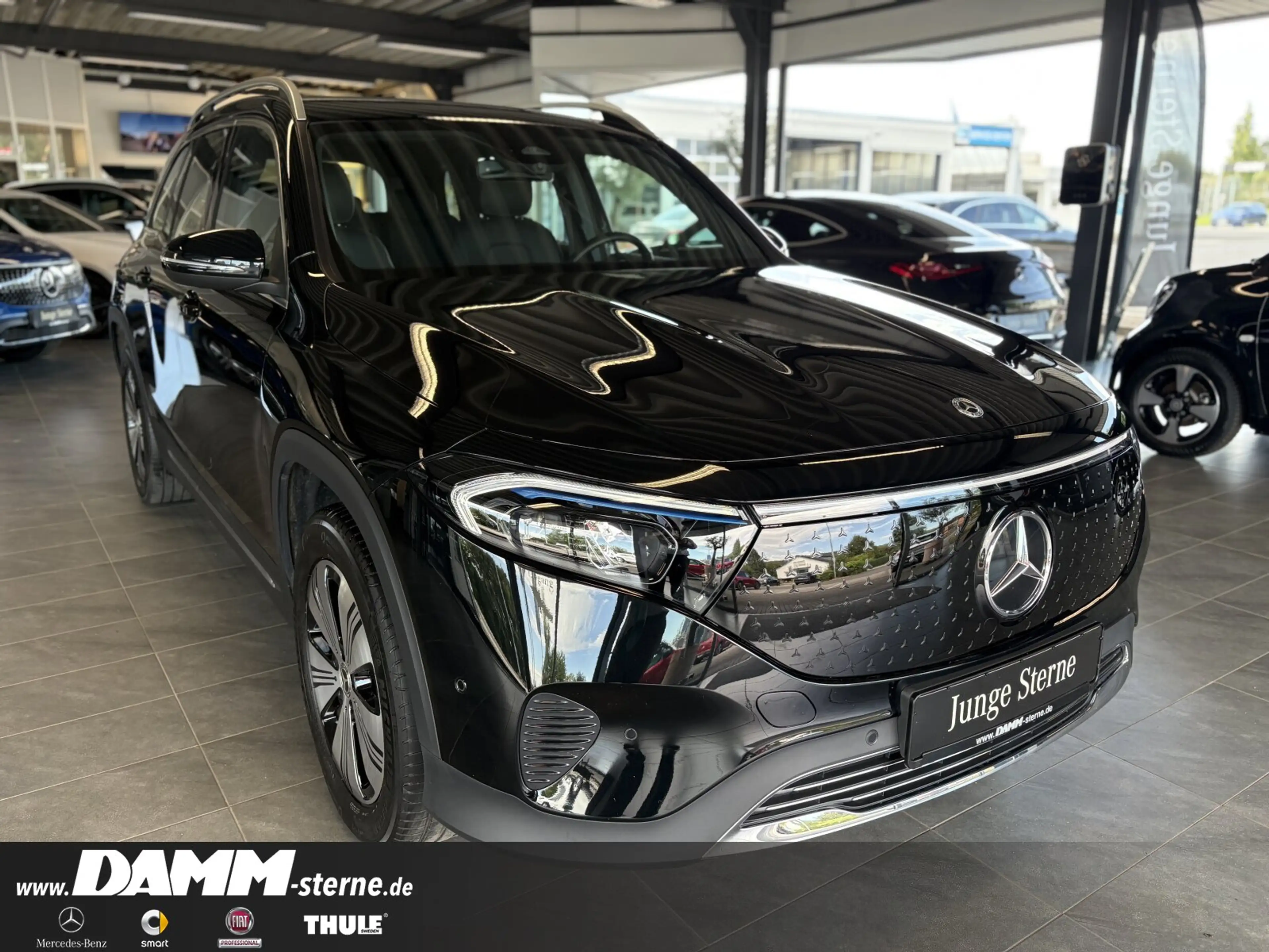 Mercedes-Benz EQB 300 EQB 300 4M Progressive/AHK/CarPlay/60 M GA +Flex — photo 3