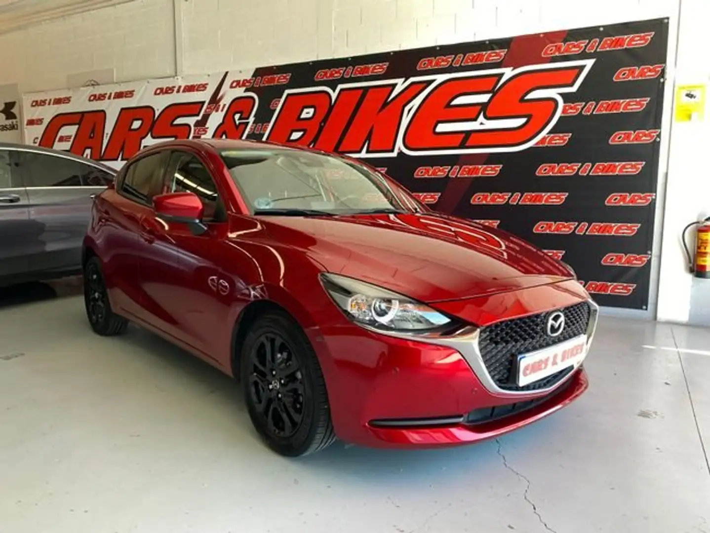 Mazda 2 1.5 Skyactiv-g Black Tech Edition Aut. 66kW Rood - 2