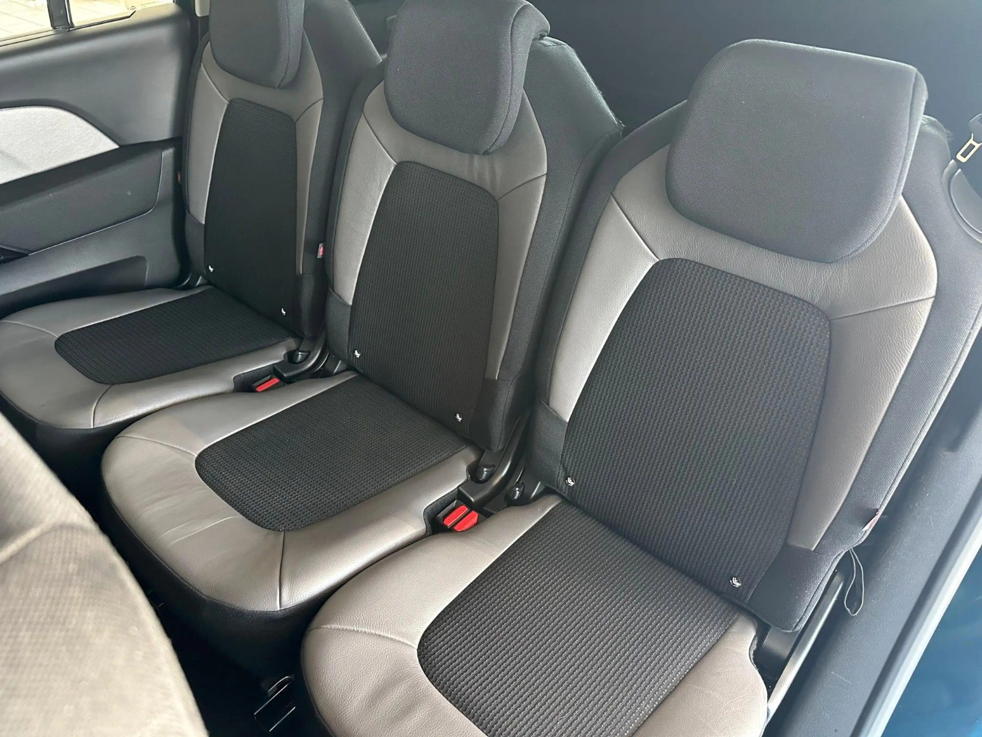 Citroen Grand C4 Picasso Grand C4 Shine Plus*360°*ACC*SHZ*7-Sitzer*LKA* — photo 12