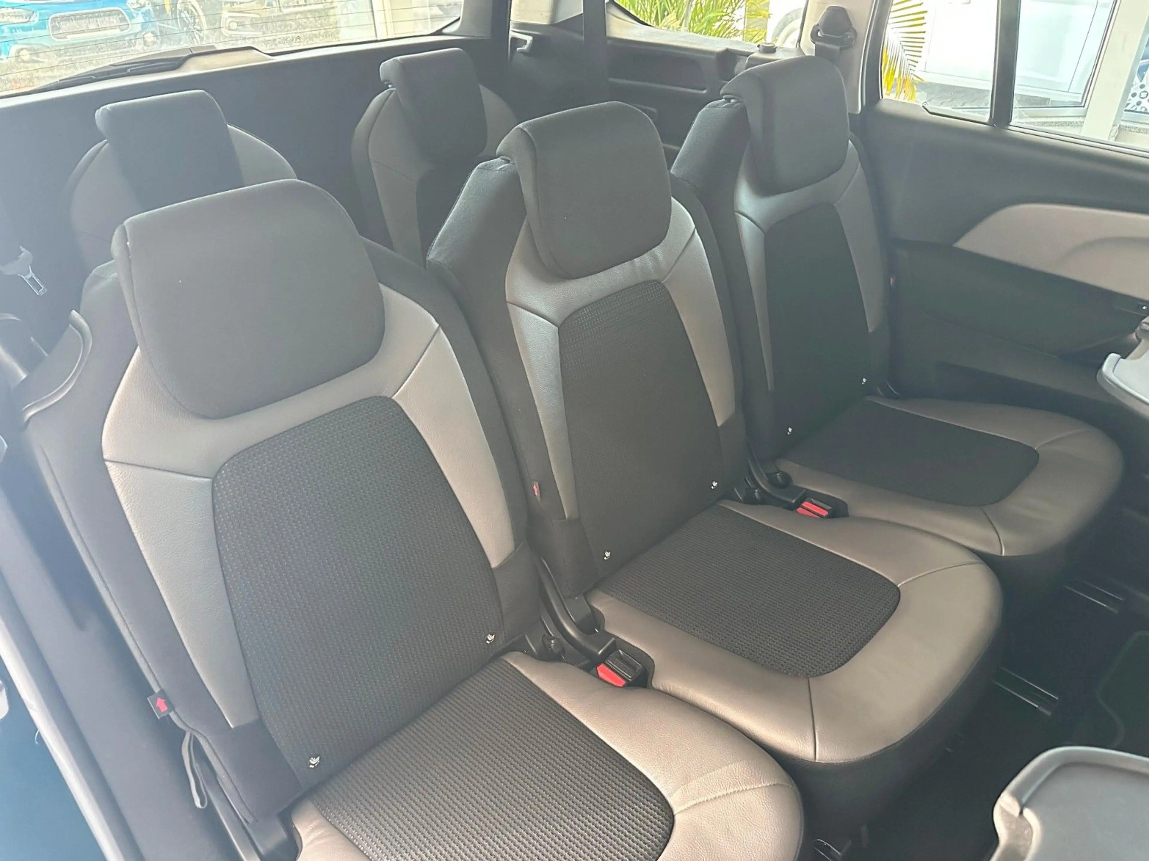 Citroen Grand C4 Picasso Grand C4 Shine Plus*360°*ACC*SHZ*7-Sitzer*LKA* — photo 14