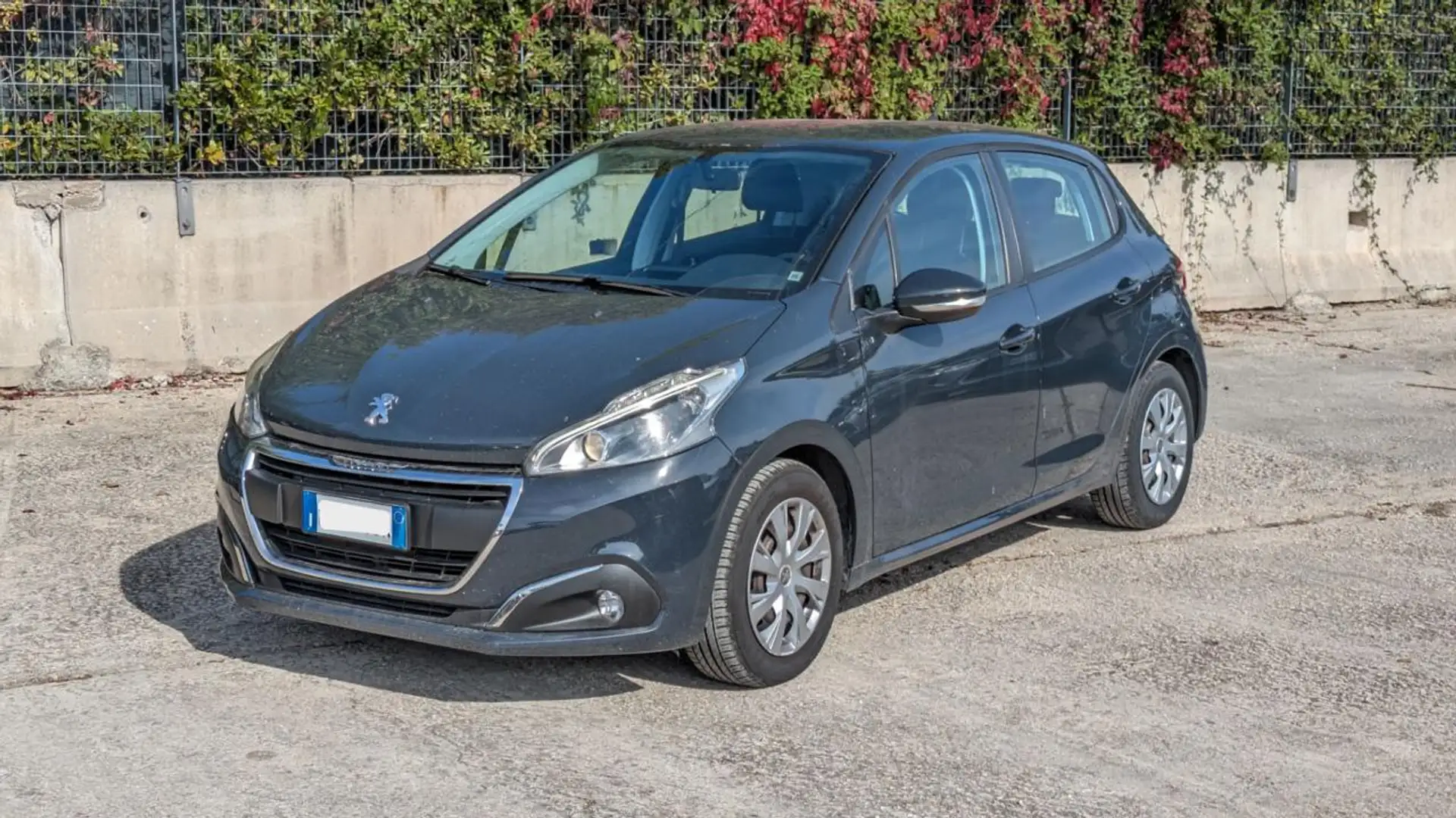 Peugeot 208 1.2cc 83cv Nero - 2