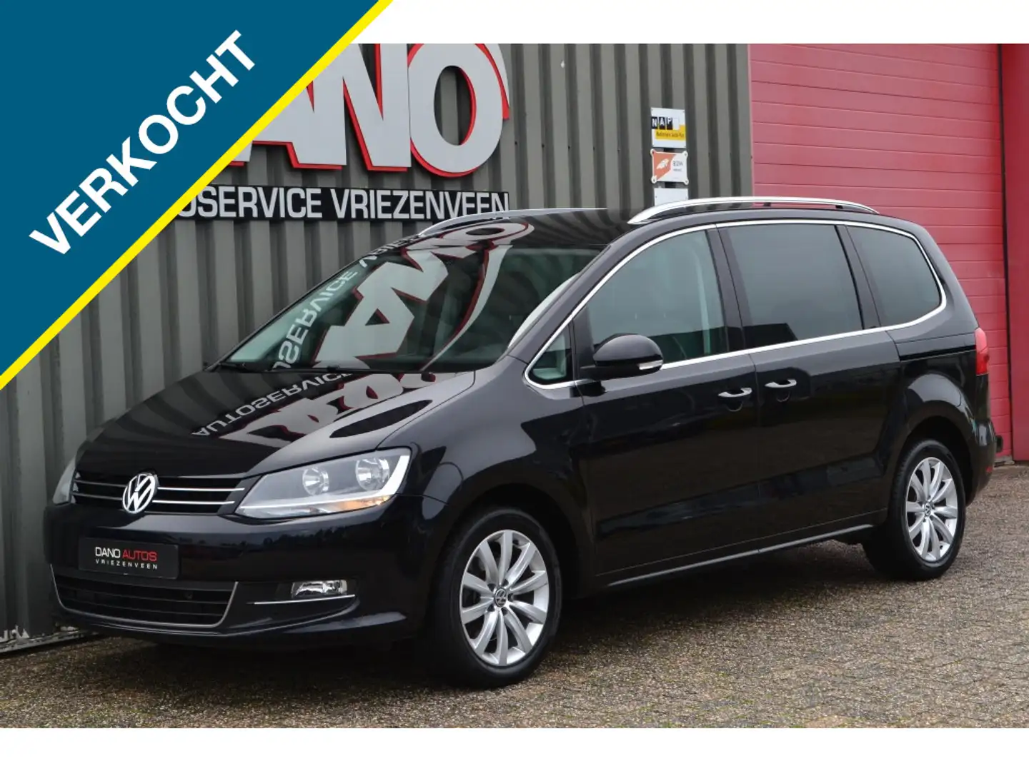 Volkswagen Sharan 1.4 TSI Highline Navi/Trekhaak/Standkachel/Clima Zwart - 1
