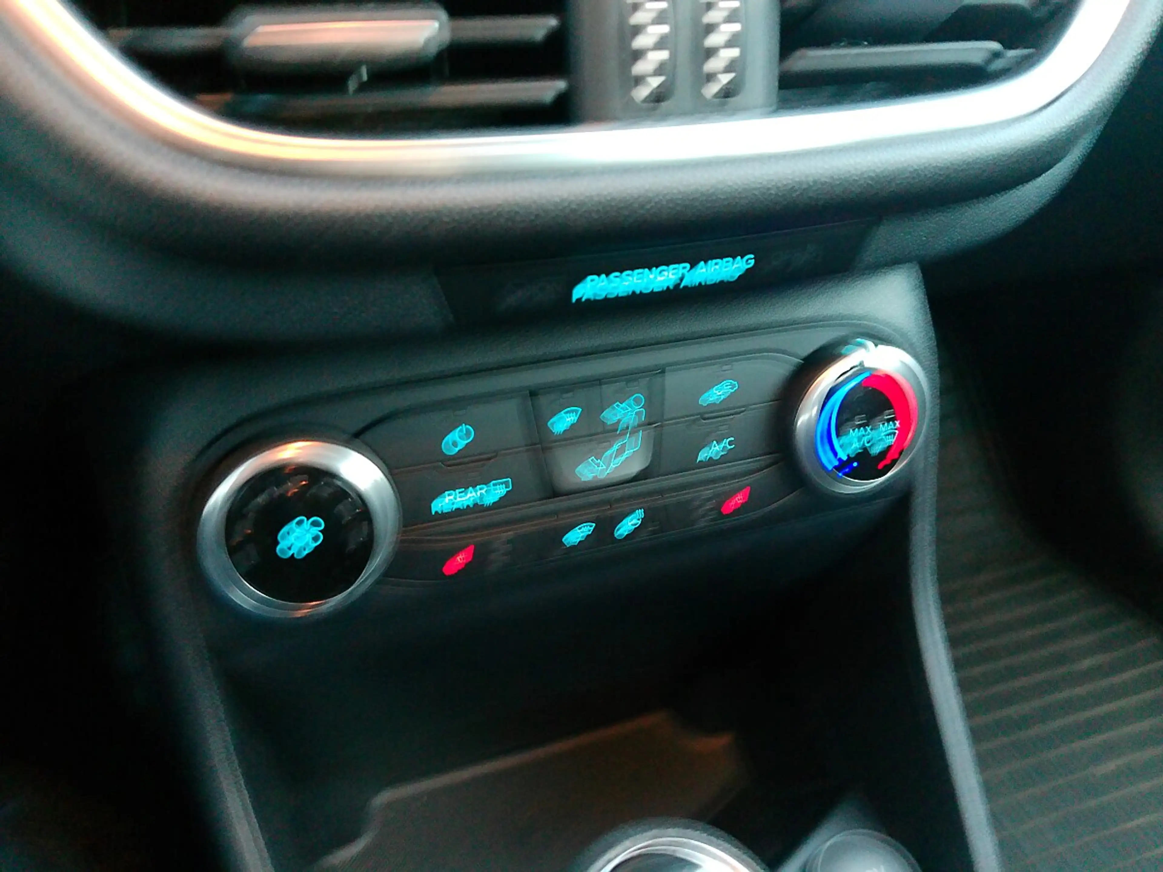 Ford Fiesta Cool & Connect 1,0 EcoBoost Start/Stop — photo 13