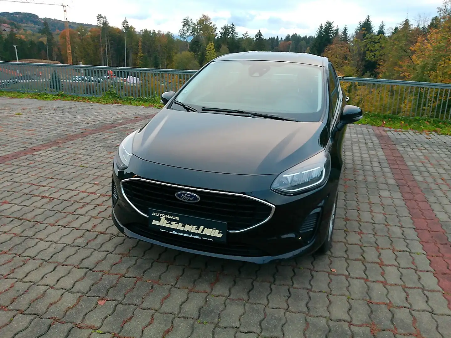 Ford Fiesta Cool & Connect 1,0 EcoBoost Start/Stop Schwarz - 2