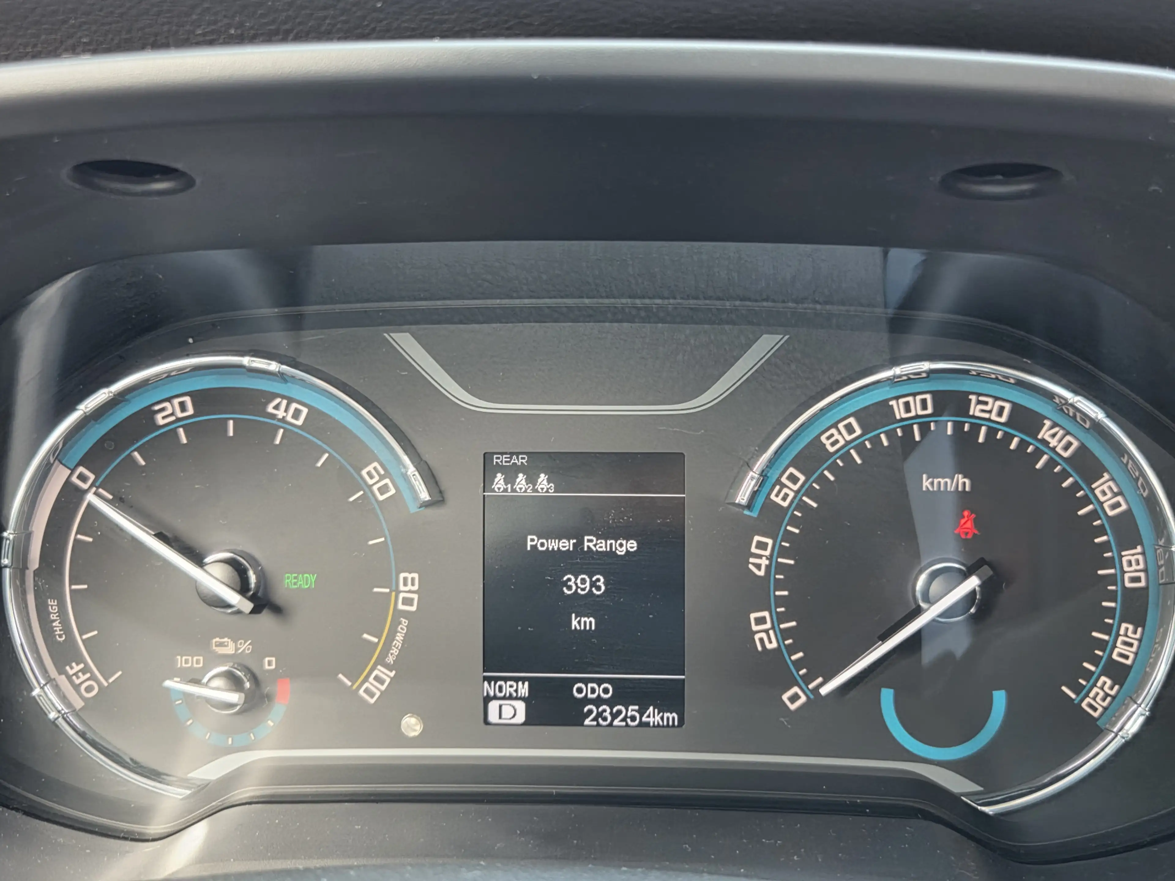 Maxus T90 EV 89 kWh Dubbel Cabine Zwart leer ECC Airco Verw — photo 14