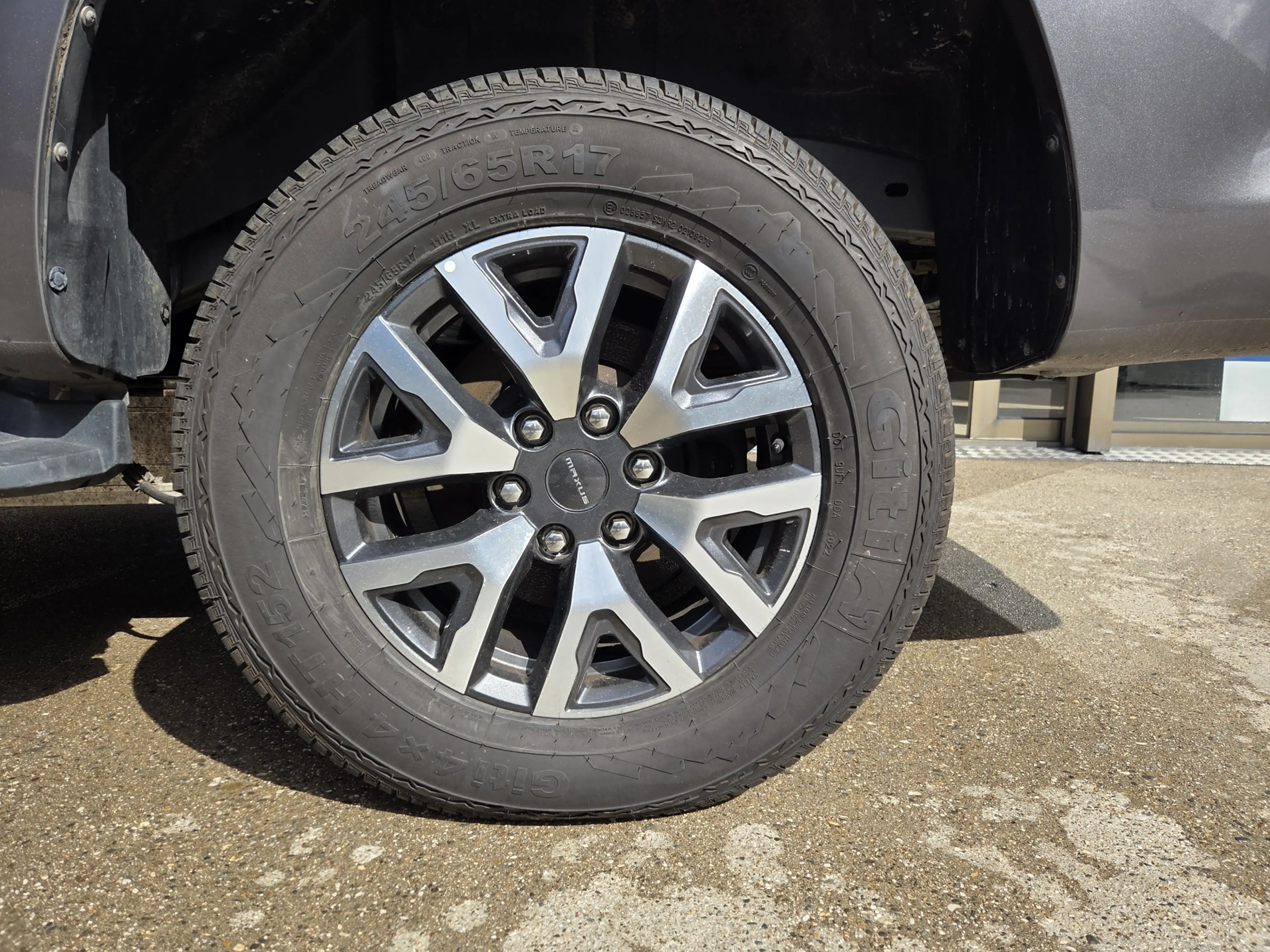 Maxus T90 EV 89 kWh Dubbel Cabine Zwart leer ECC Airco Verw — photo 26
