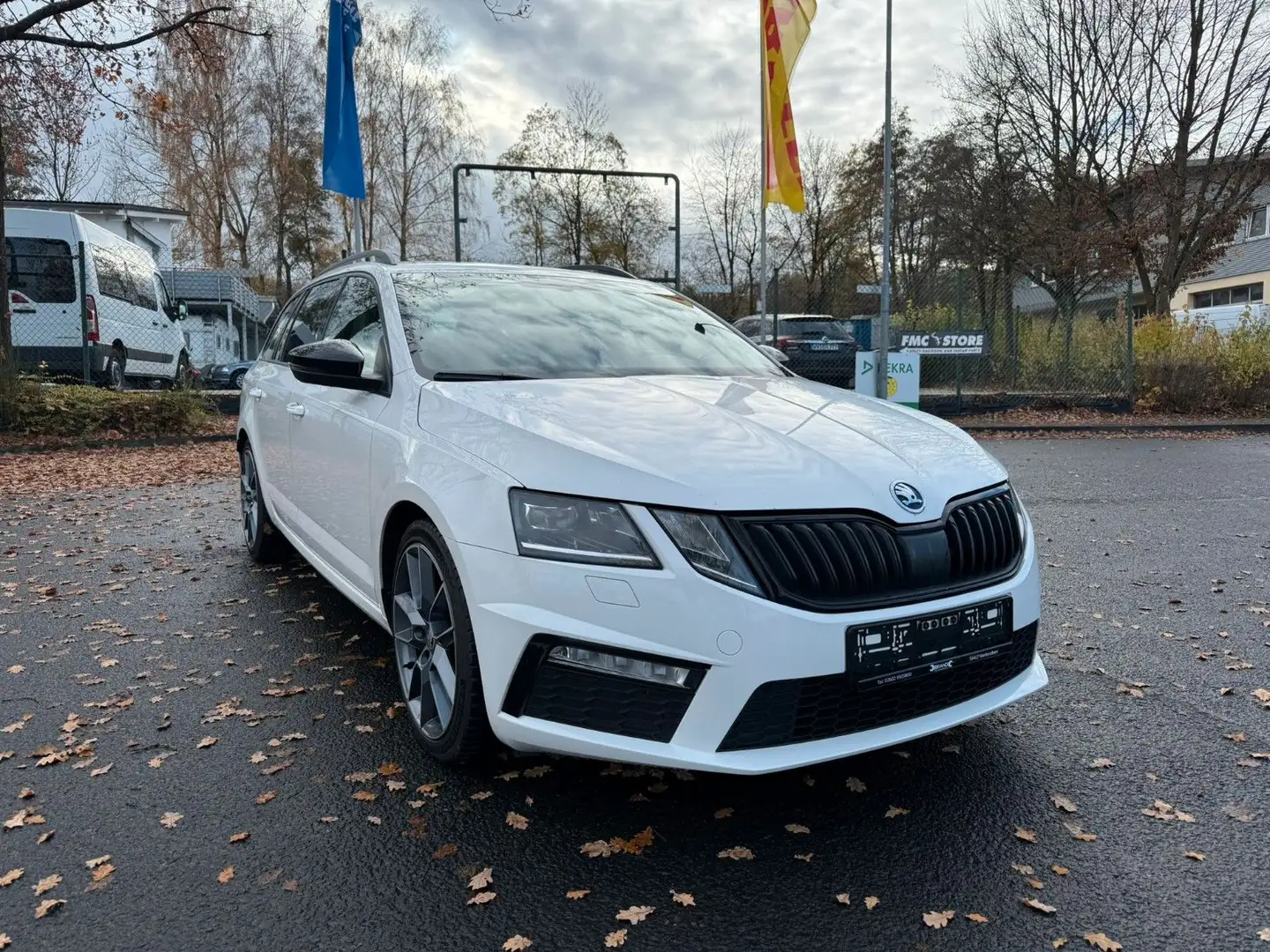 Skoda Octavia Combi RS*1Hand*8Fach*Tüv06/26* Weiß - 1
