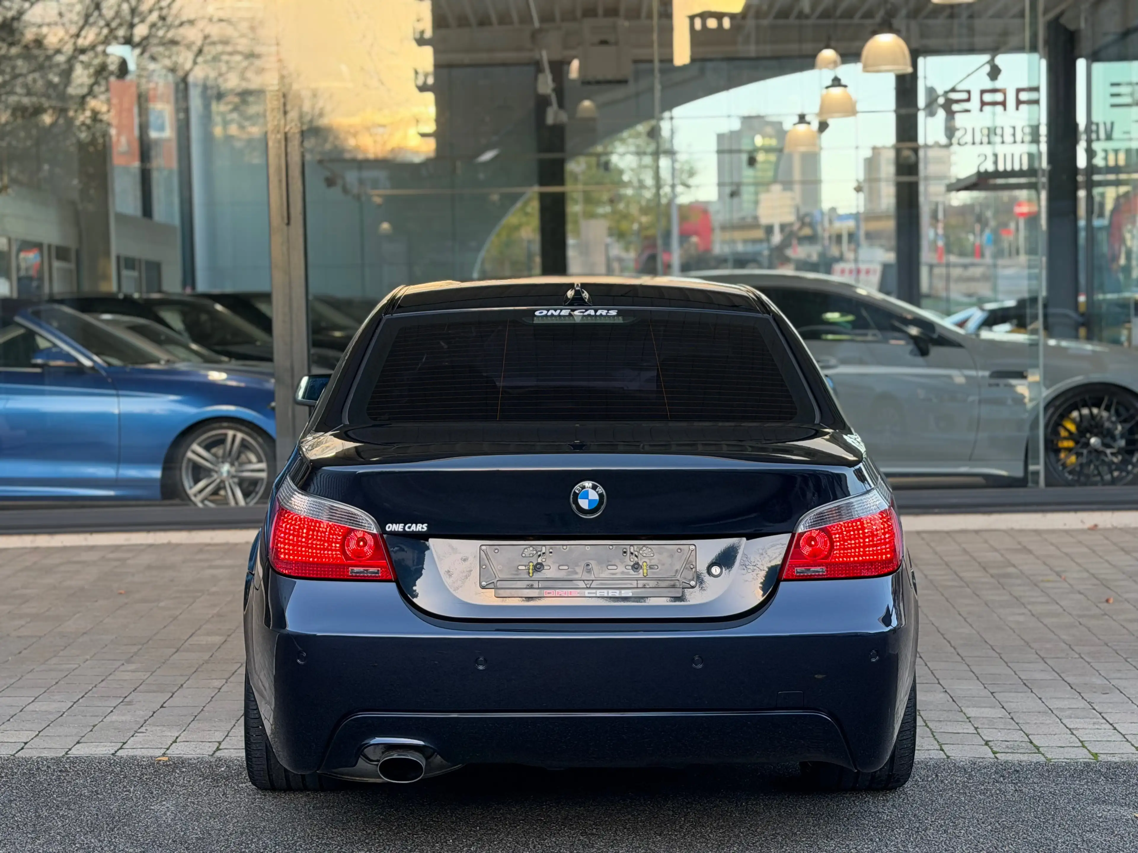BMW 520 d "PACK M" GPS-CUIR ELEC-CLIM-PDC-JA19P-GAR 12MOIS — photo 5