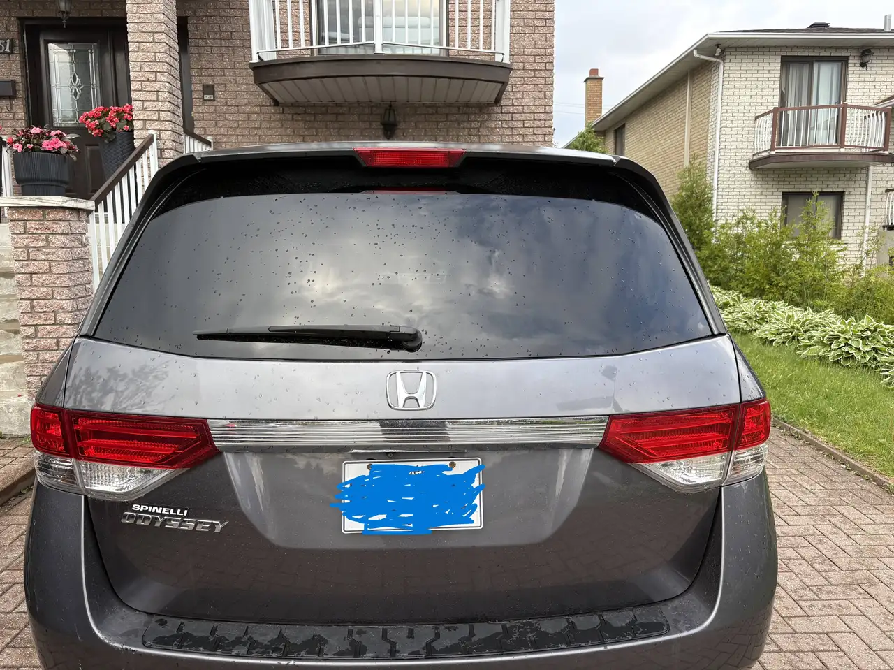 Honda Odyssey снимка Honda Odyssey