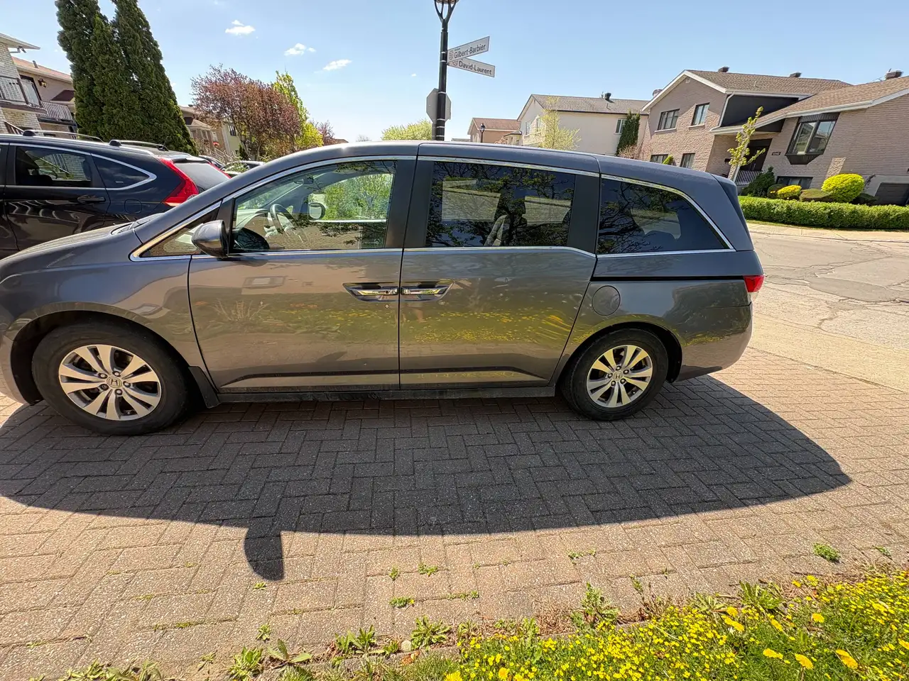 Honda Odyssey снимка Honda Odyssey