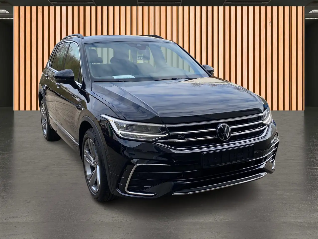 Volkswagen Tiguan 1.5 TSI DSG R-Line*NaviPro*Harman Kardon 16