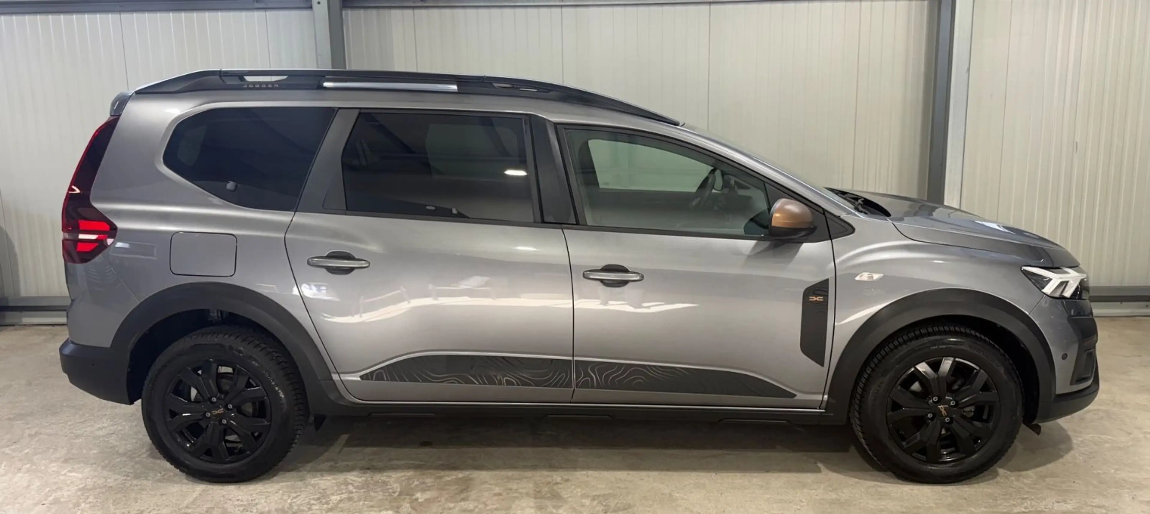 Dacia Jogger TCe 110 Extreme, Kamera, Keyless, wenigKM — photo 3