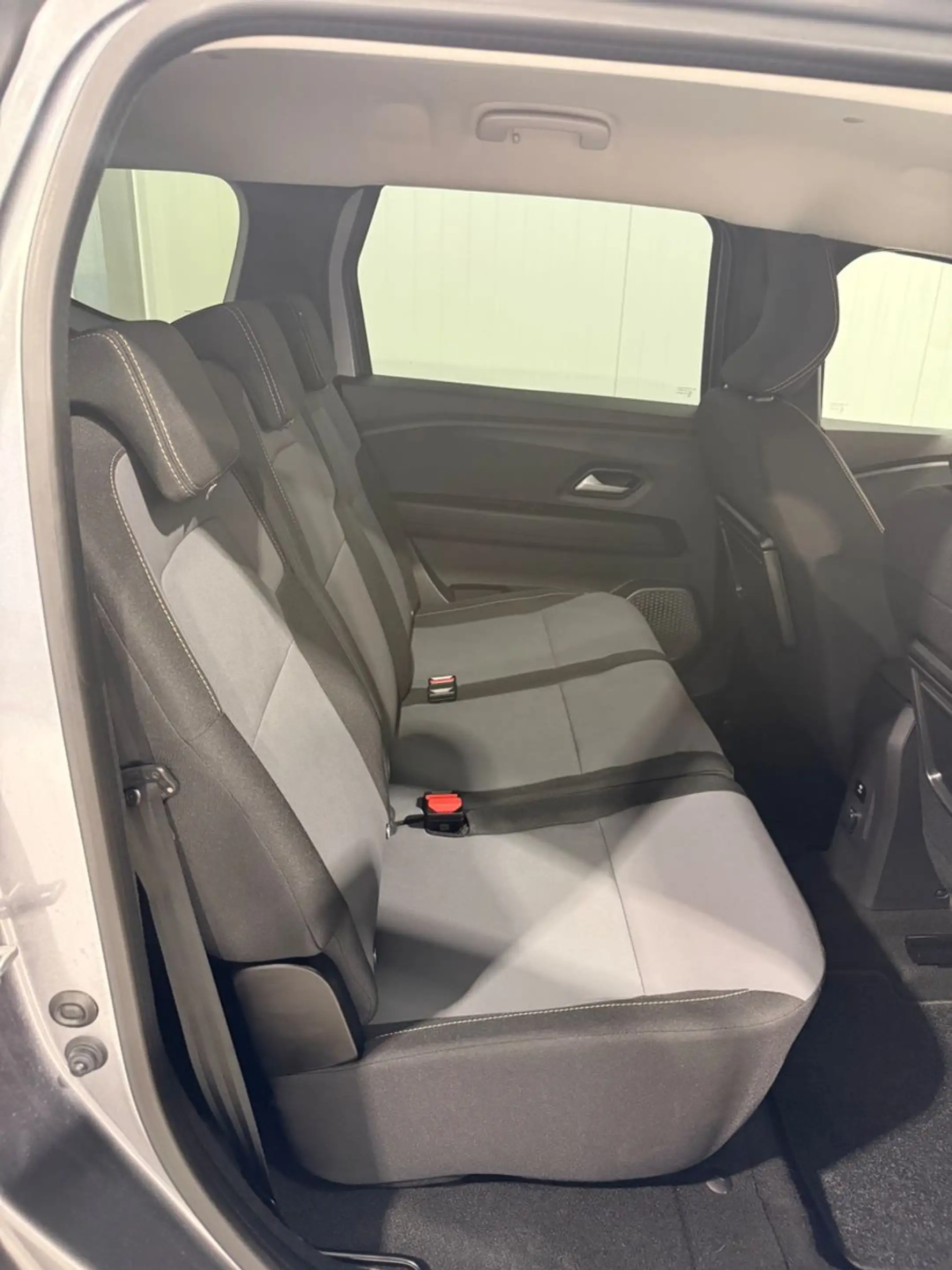Dacia Jogger TCe 110 Extreme, Kamera, Keyless, wenigKM — photo 11