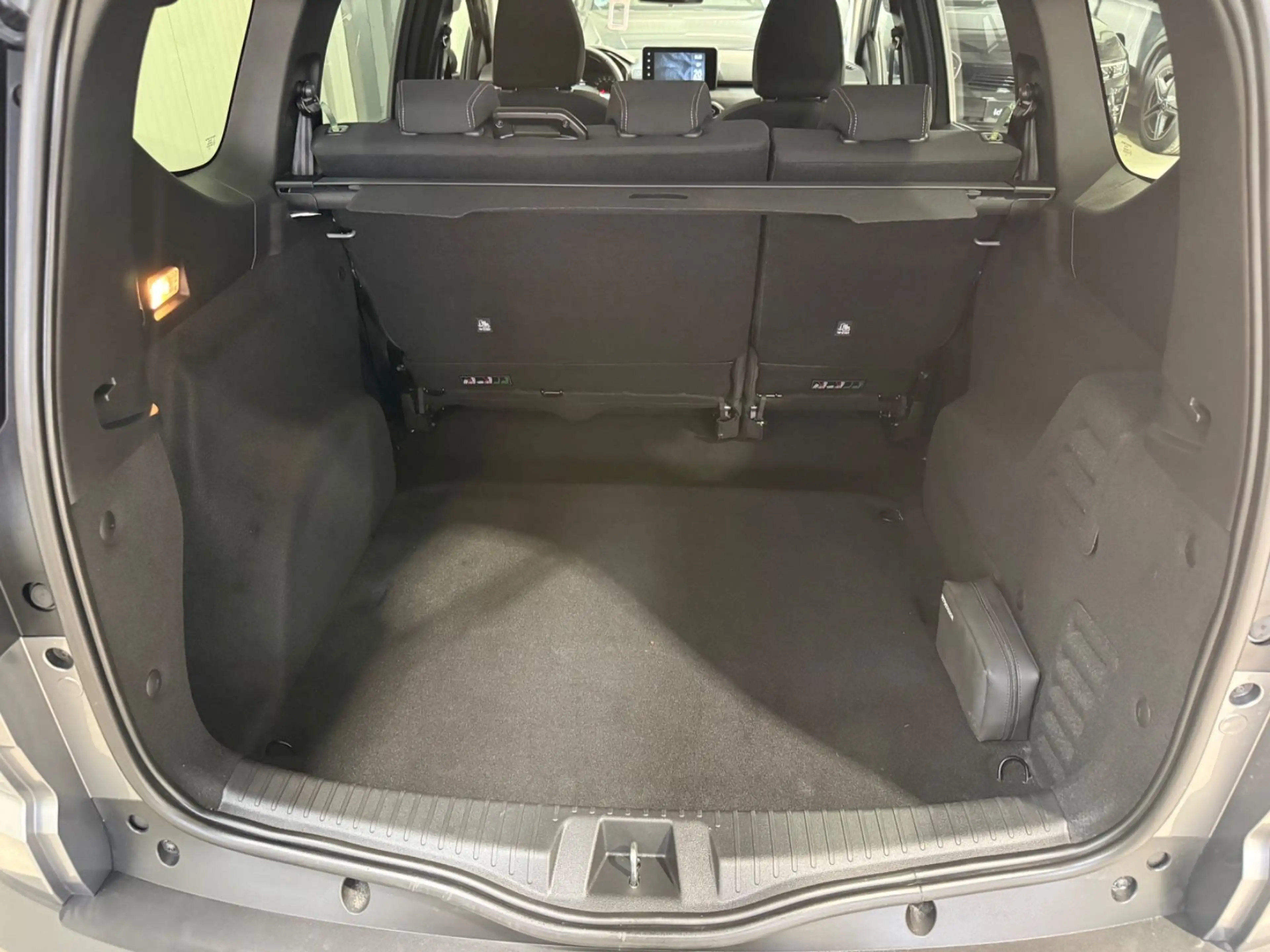 Dacia Jogger TCe 110 Extreme, Kamera, Keyless, wenigKM — photo 13