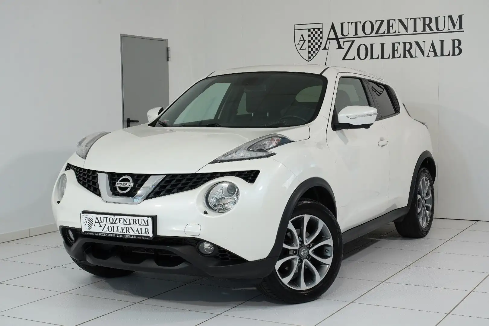 Nissan Juke 1.2 DIG-T Tekna *PREMIUM-PAKET*360°CAM*AHK* Weiß - 1