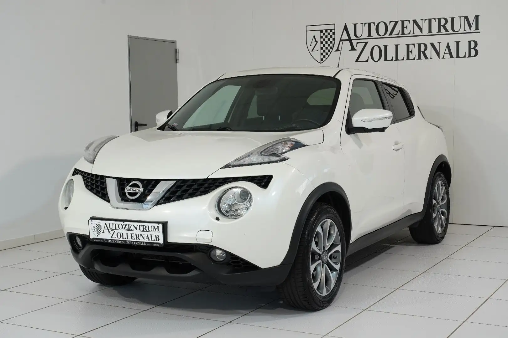 Nissan Juke 1.2 DIG-T Tekna *PREMIUM-PAKET*360°CAM*AHK* Weiß - 2