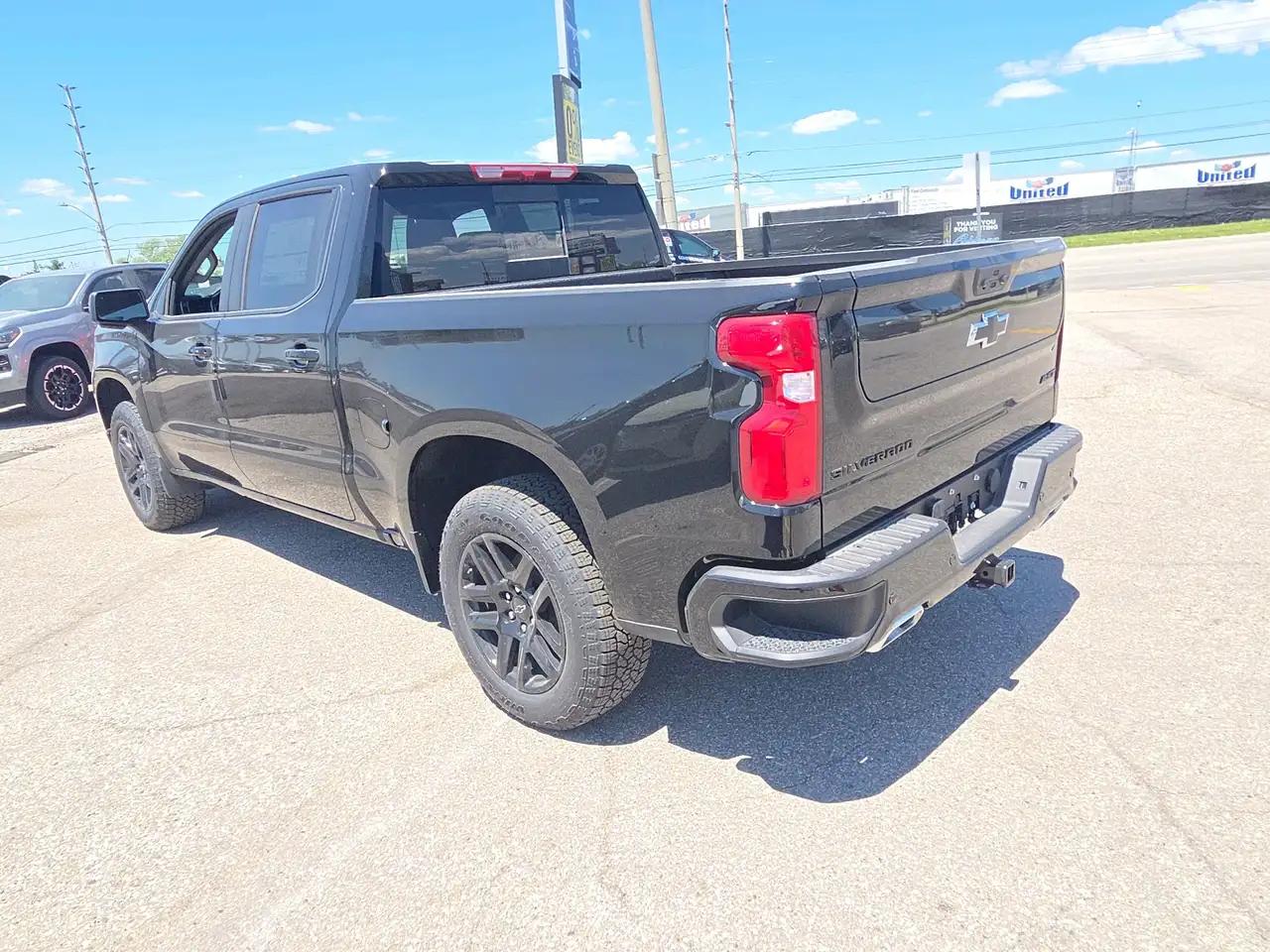 Chevrolet Silverado 1500 снимка Chevrolet Silverado 1500