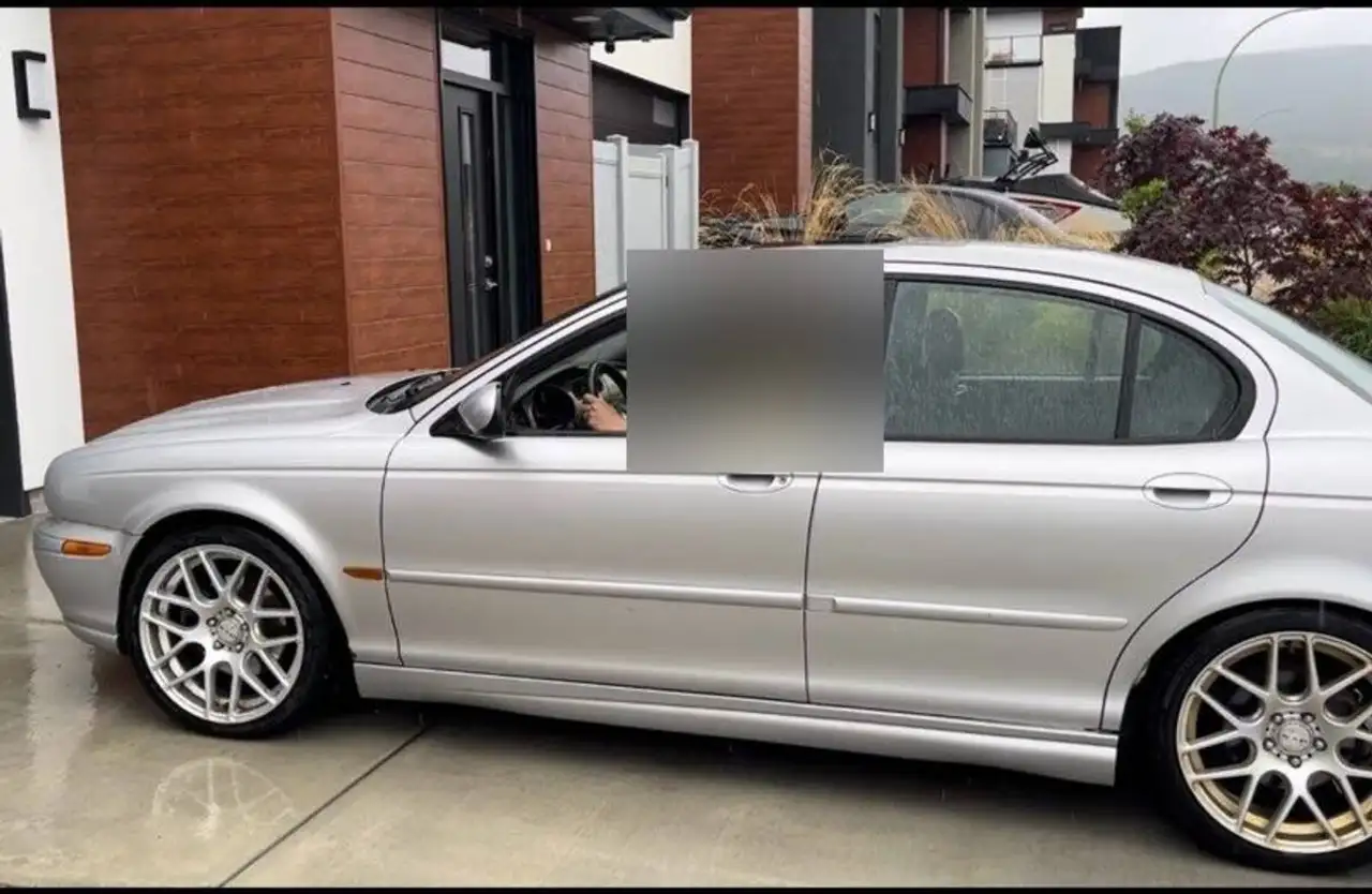 Jaguar X-Type photo Jaguar X-Type