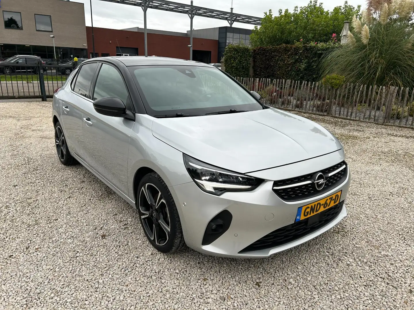 Opel Corsa 1.2 101pk GS-SPORT Panorama, Apple Carplay, 17 inc Gris - 2