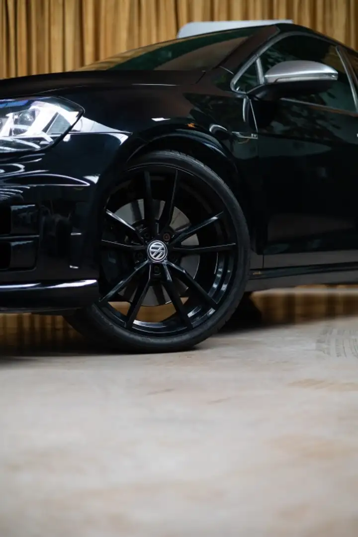 Volkswagen Golf 2.0 TSI R 300 Negro - 2