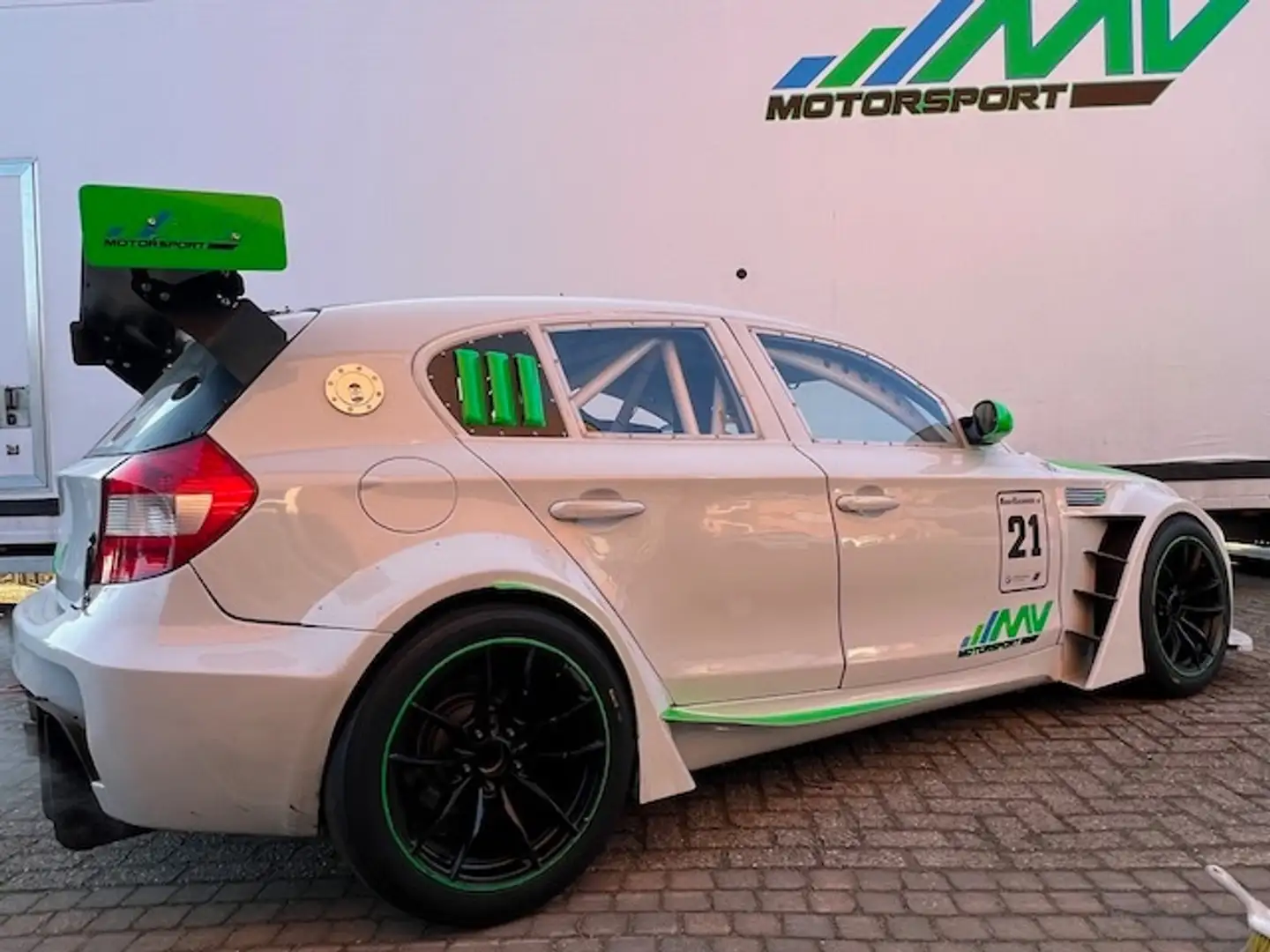 BMW 130 CUP GTR Race / Track Weiß - 2