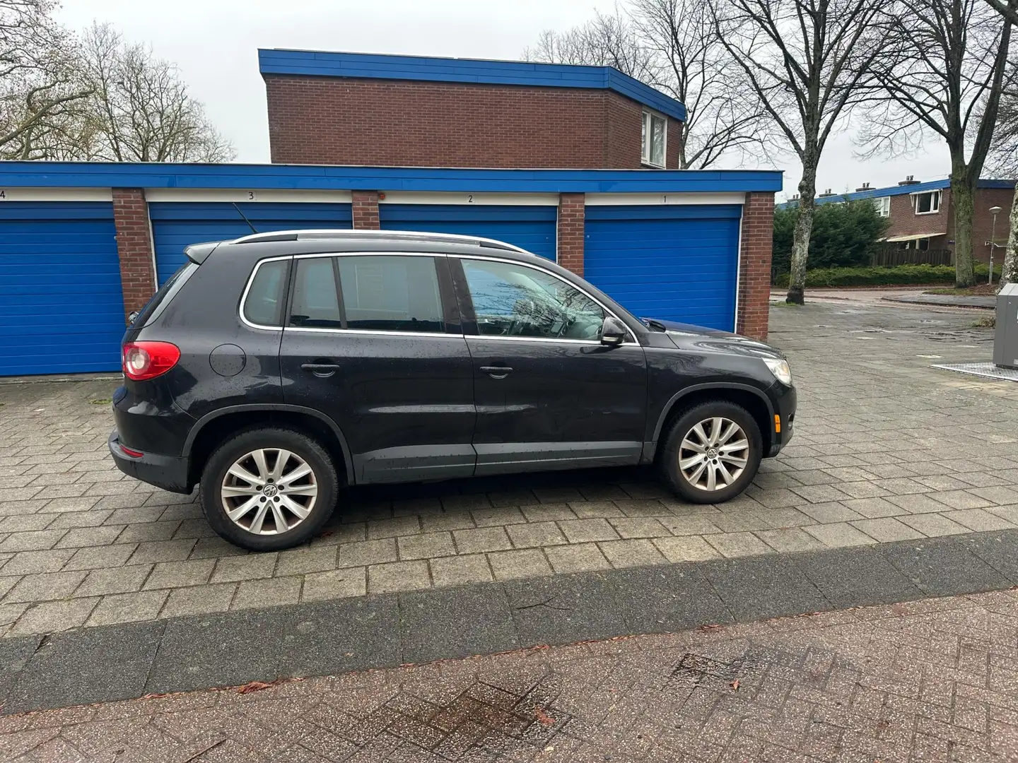 Volkswagen Tiguan 2.0 TSI Sport&Style 4Motion 4WD Black Magic Zwart - 2