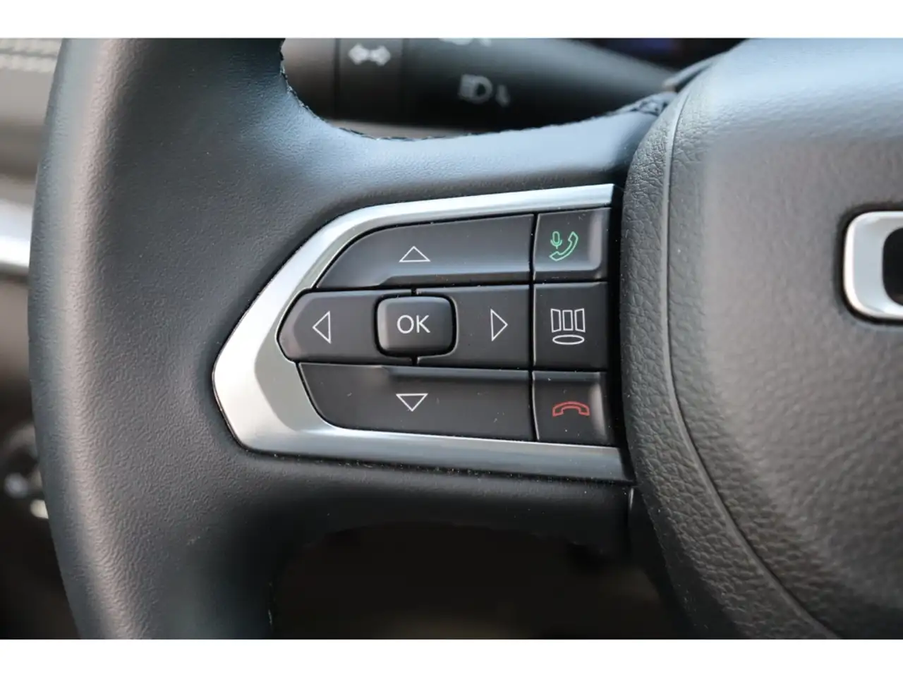 Jeep Compass ALTITUDE e-HYBRID 1.5l 130PS AT SICHERHEIT WINTER 18