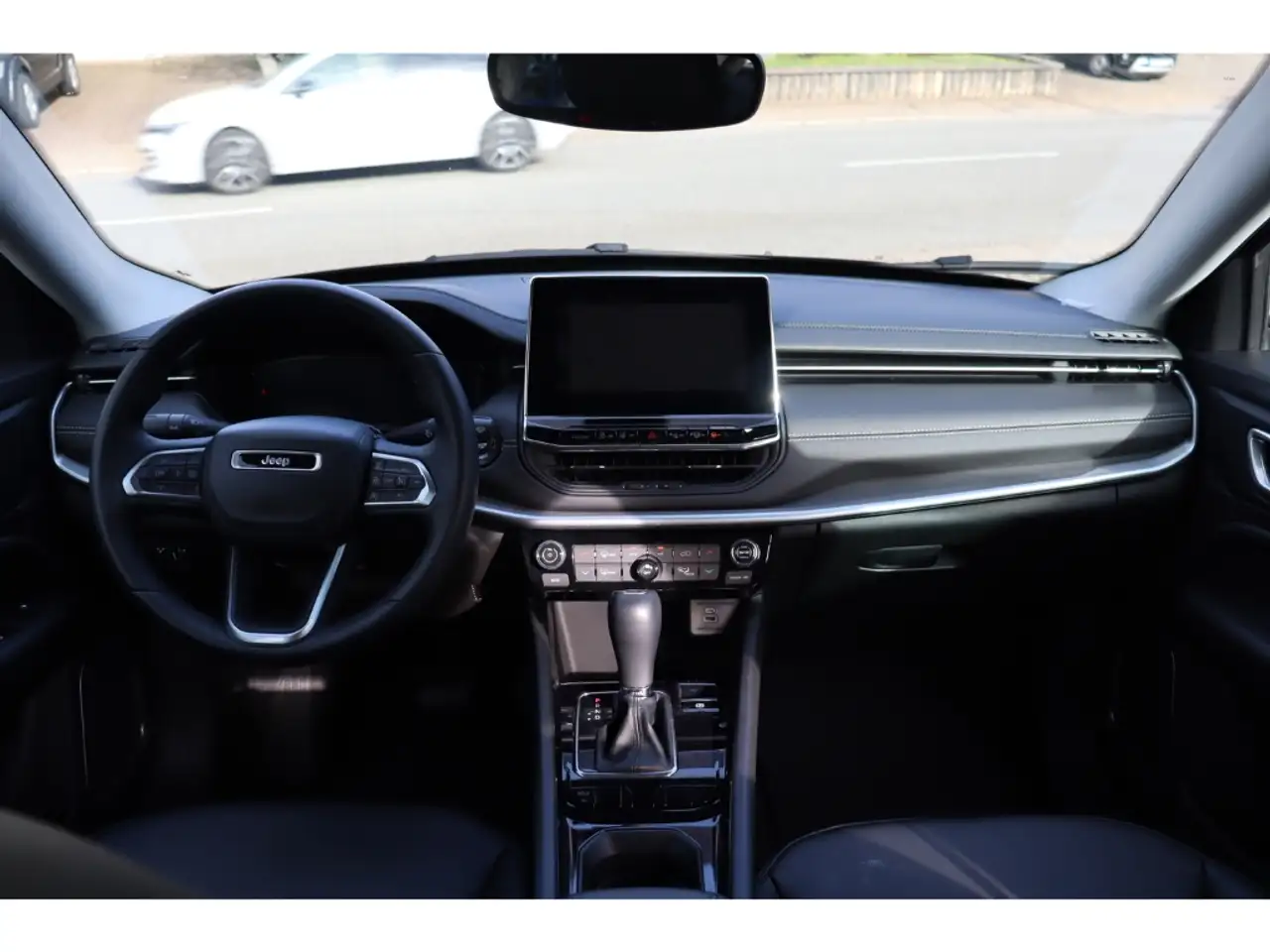 Jeep Compass ALTITUDE e-HYBRID 1.5l 130PS AT SICHERHEIT WINTER 14