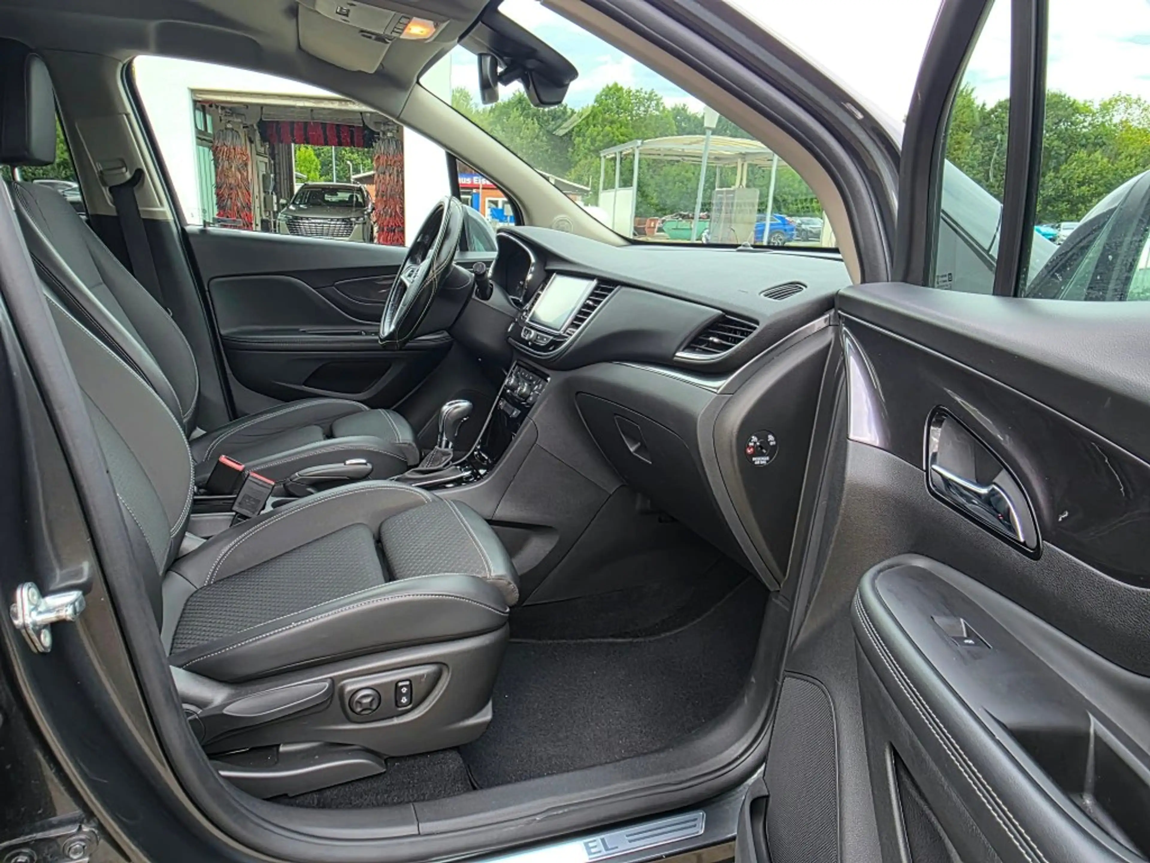 Opel Mokka X 1.4T 4X4 — photo 8