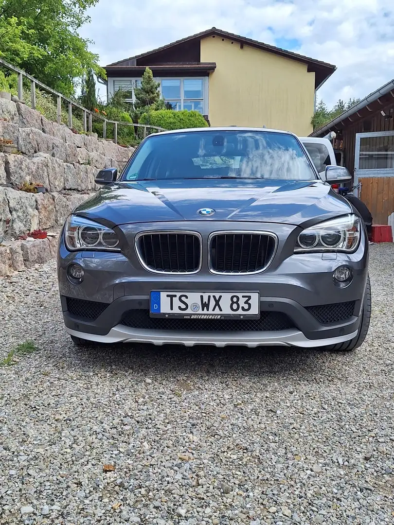 BMW X1 20 d xDrive Gri - 1