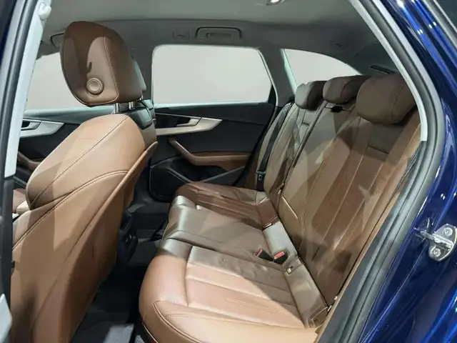 Audi A4 Avant view 14