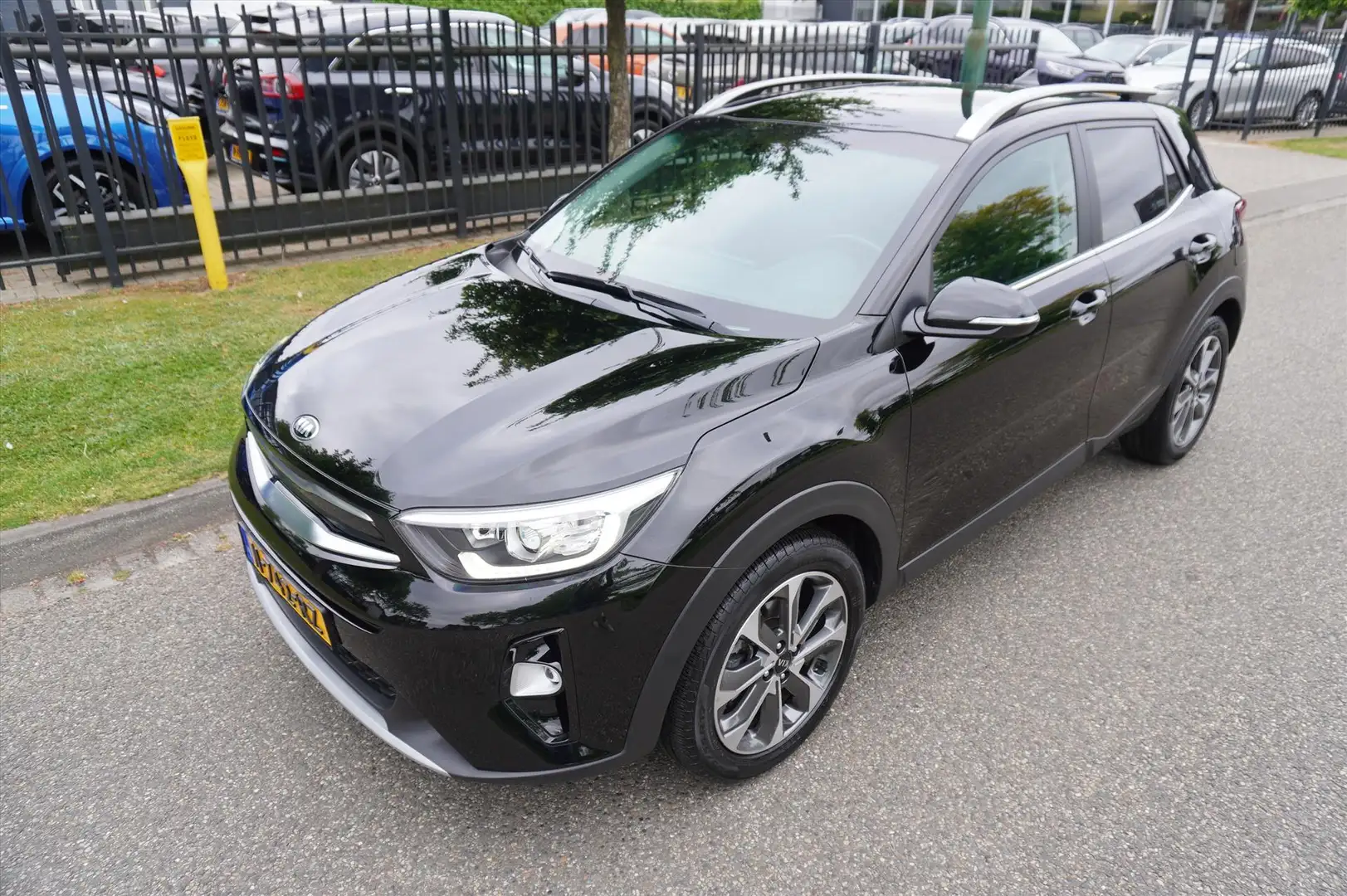 Kia Stonic 1.4 Automaat 100pk DynamicLine Clima Navi 1 Eigena Negro - 2