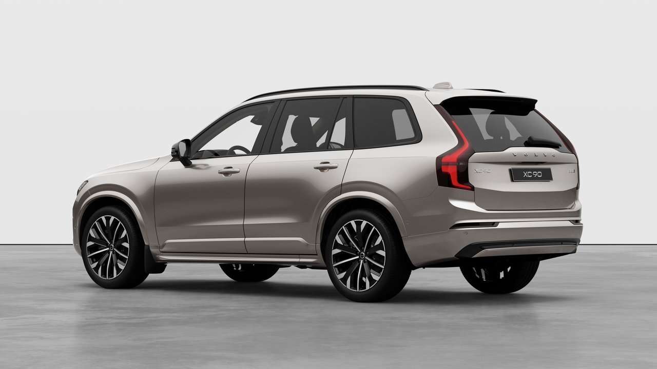 2026 Volvo XC90 Ultra 7-Seater (Dark Theme) alt 2