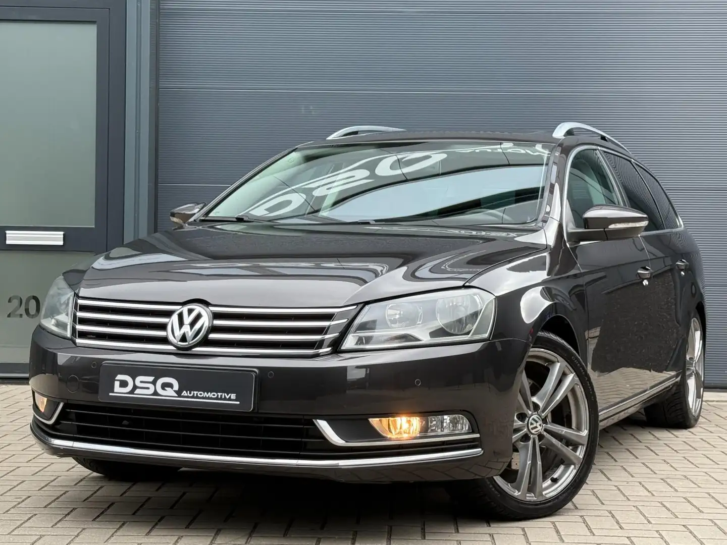 Volkswagen Passat Variant 2.0 TSI Comfortline Brun - 1