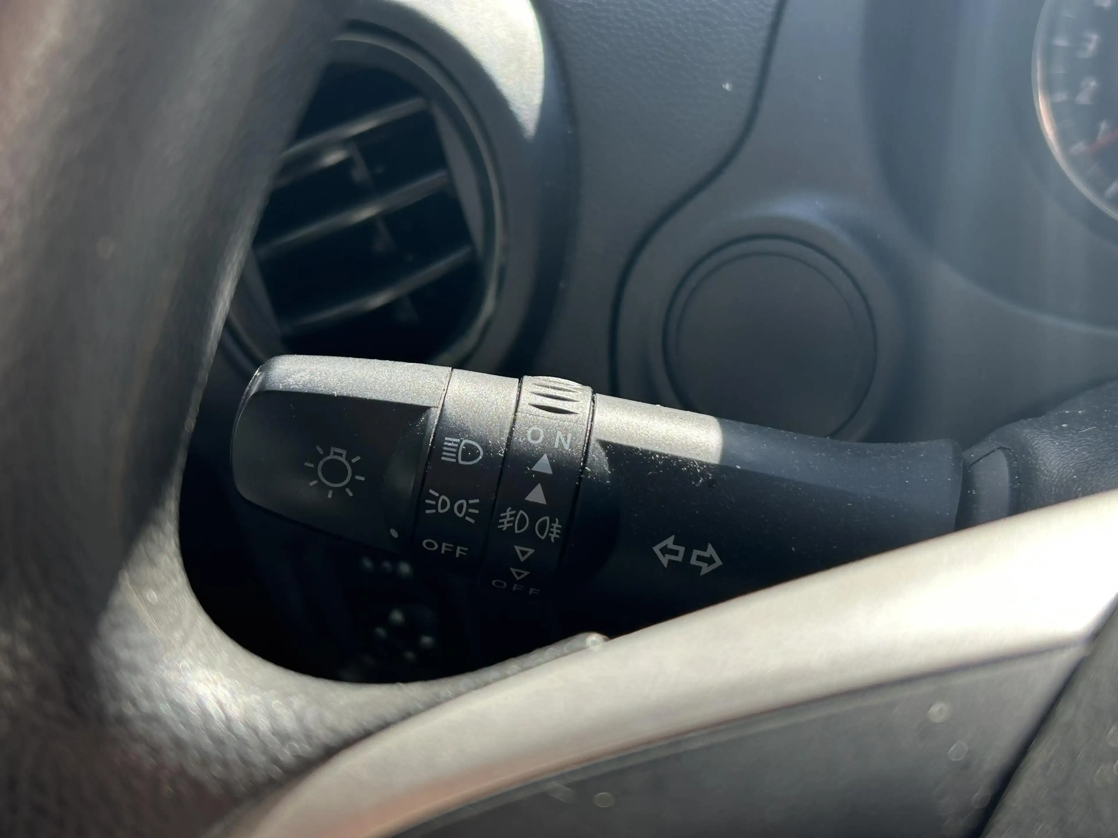 Mitsubishi Space Star 1.0 Cool+ - Airconditioning - Lichtmetalen Velgen — photo 15