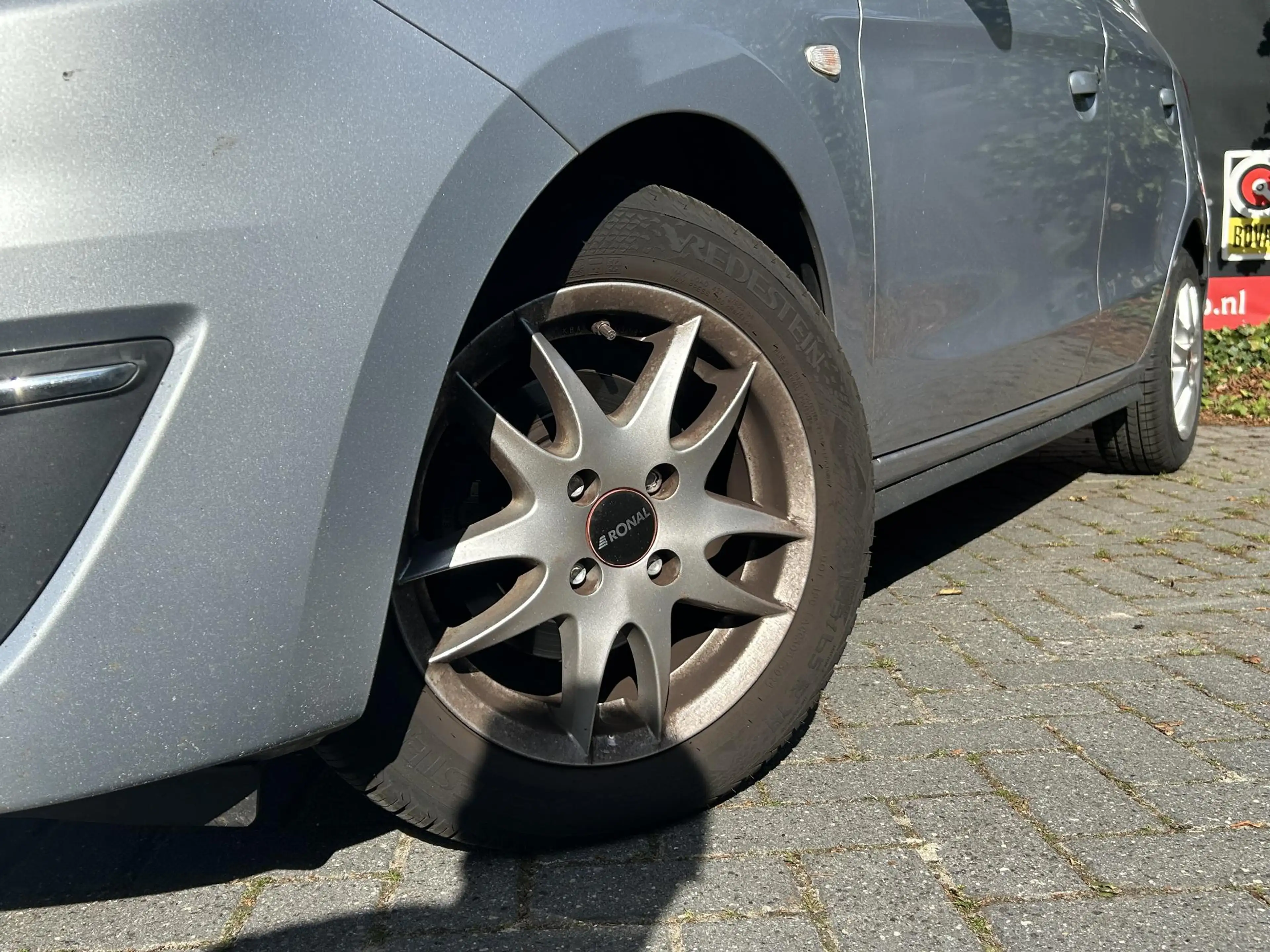 Mitsubishi Space Star 1.0 Cool+ - Airconditioning - Lichtmetalen Velgen — photo 6