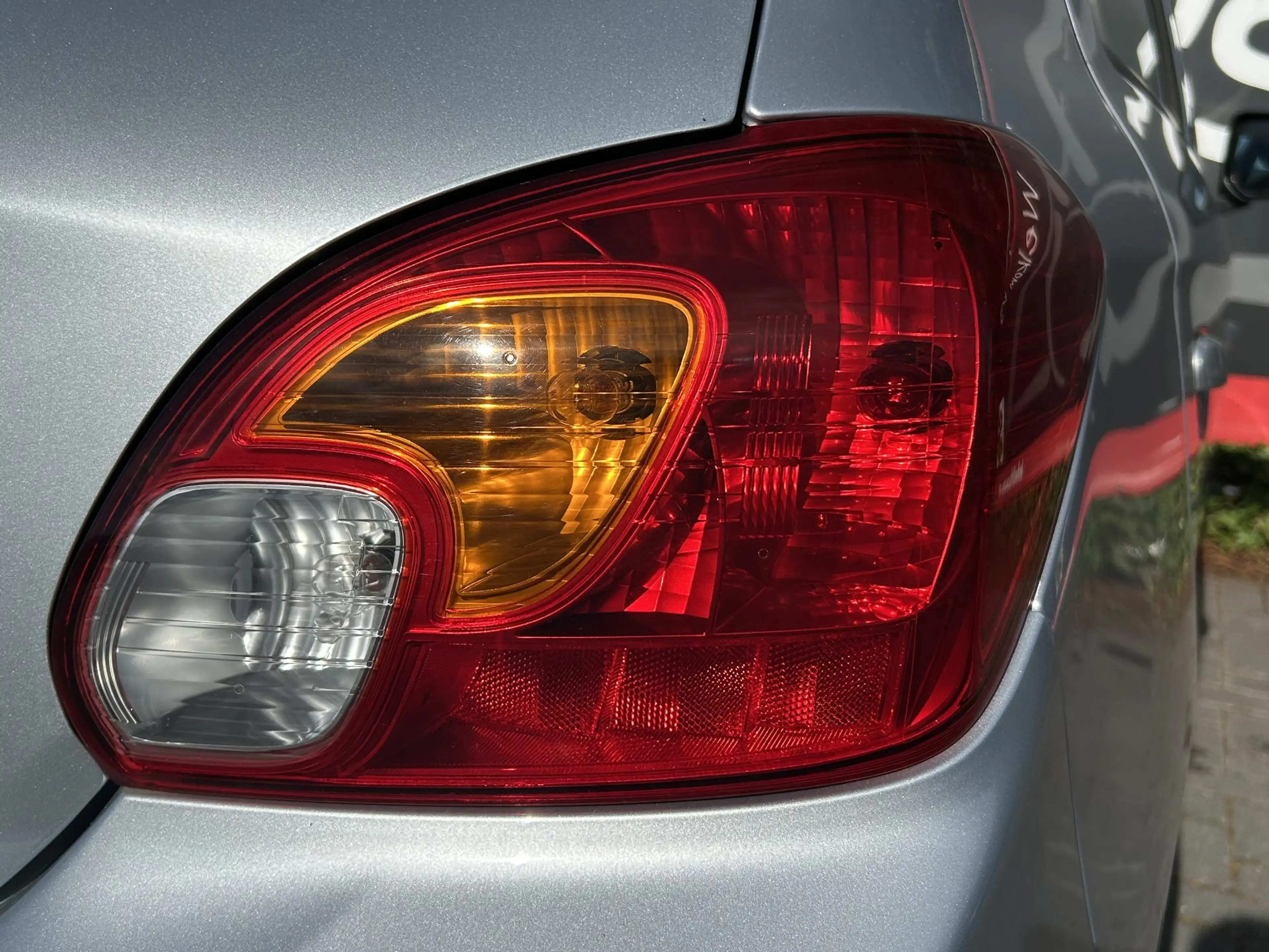 Mitsubishi Space Star 1.0 Cool+ - Airconditioning - Lichtmetalen Velgen — photo 8