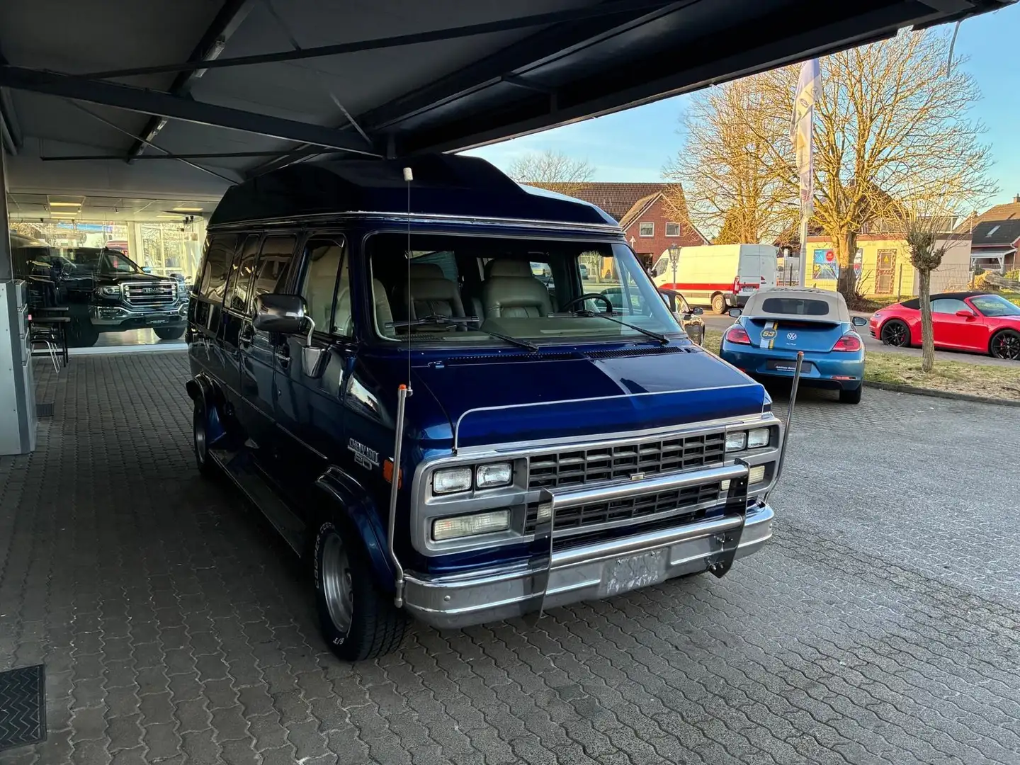 GMC Vandura Chevy Van 5,7 V8 LPG -H Zulassung Blau - 1