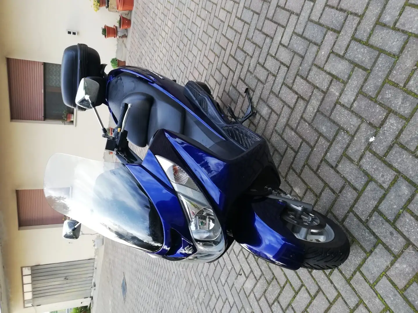 Suzuki Burgman 400 Albastru - 1